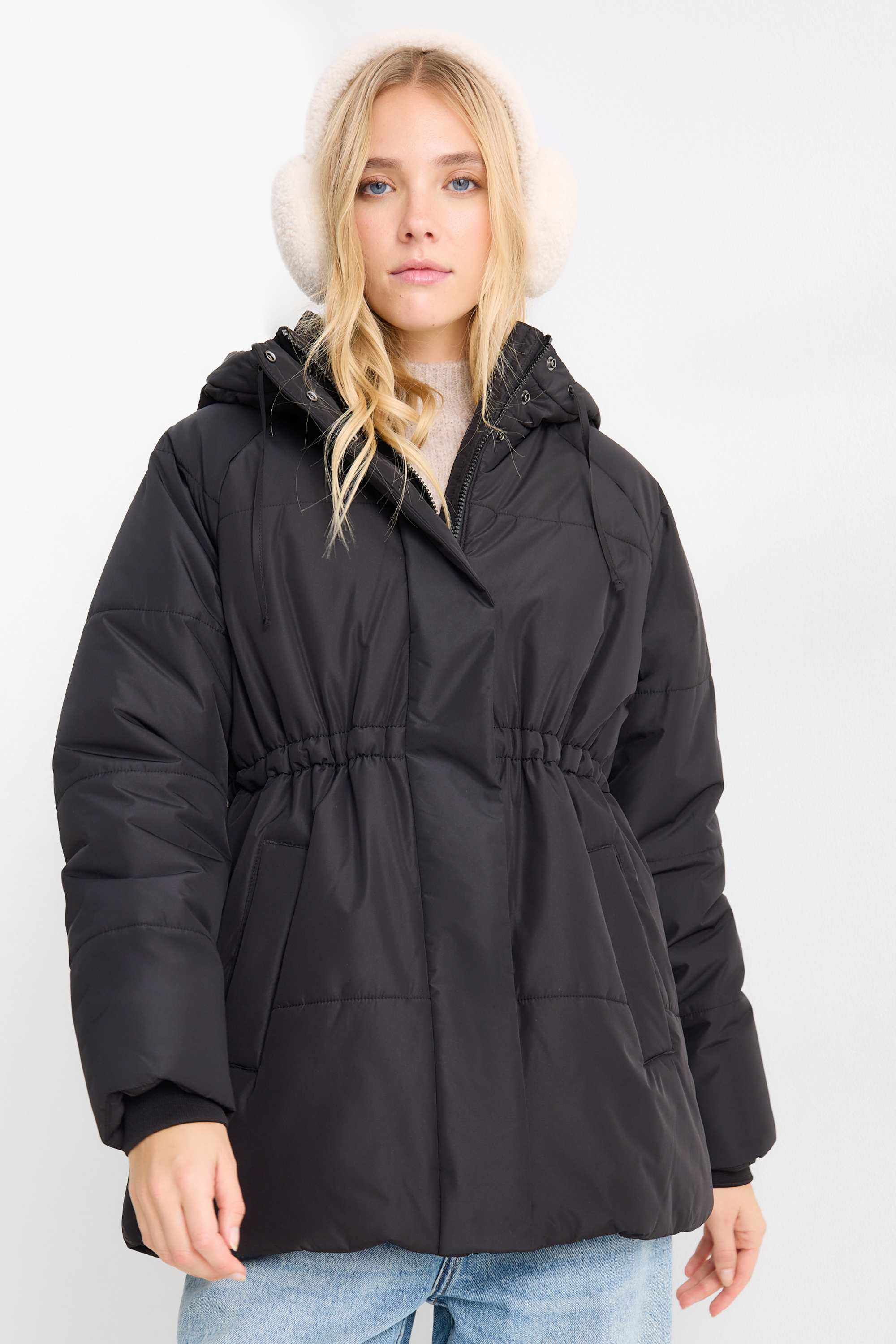 Quilted jacket with hood black