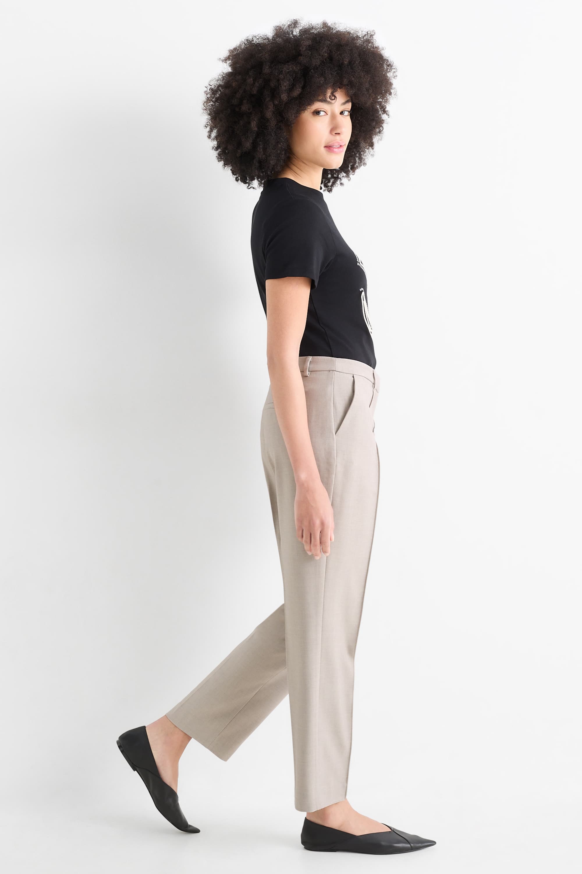 Cloth trousers - mid-rise waist - tapered fit light beige