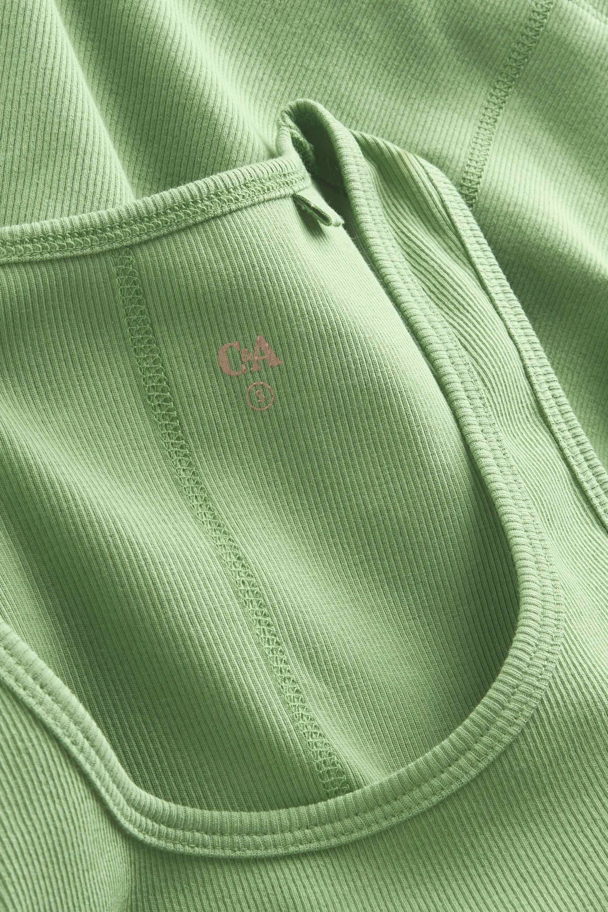 Top - ribbed green
