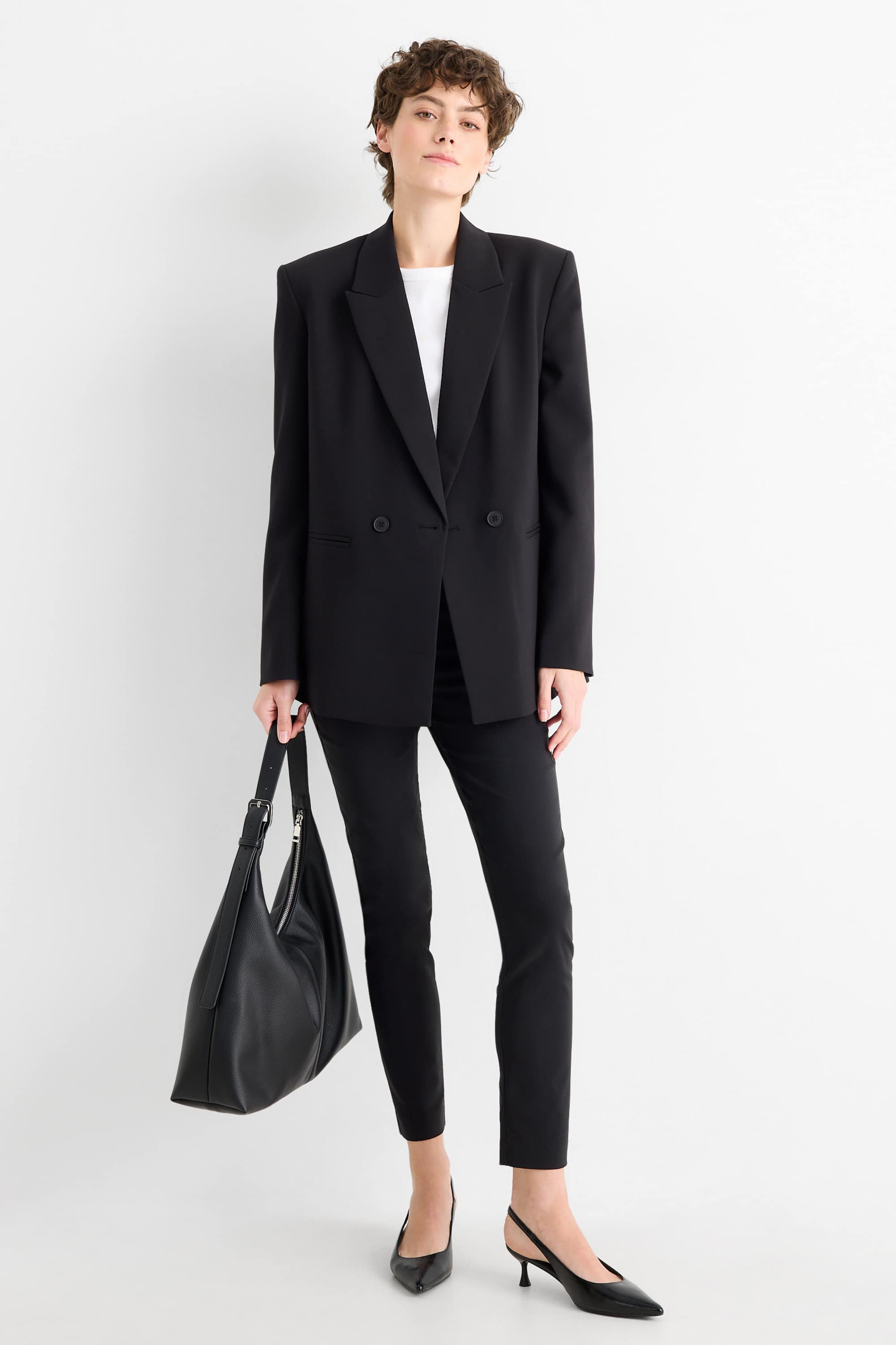 Cloth trousers - mid-rise waist - tapered fit black