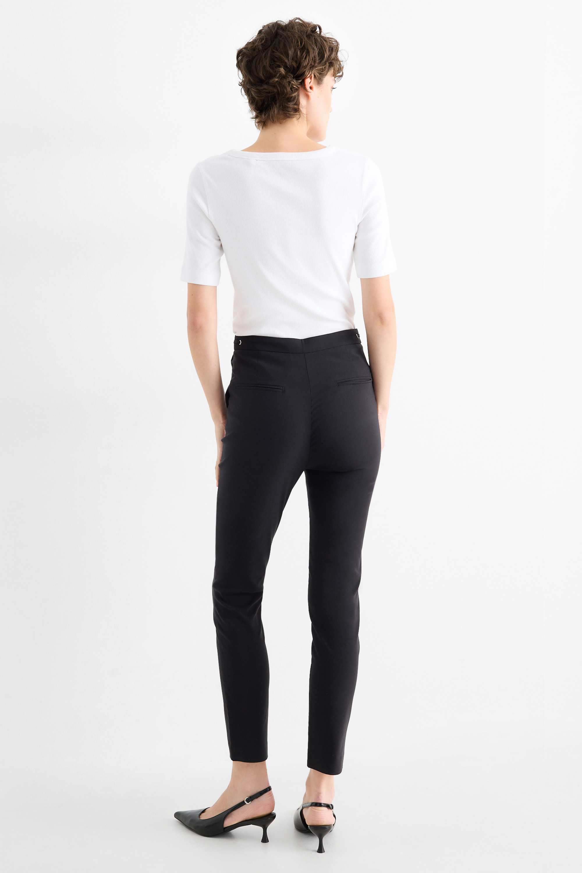Cloth trousers - mid-rise waist - tapered fit black