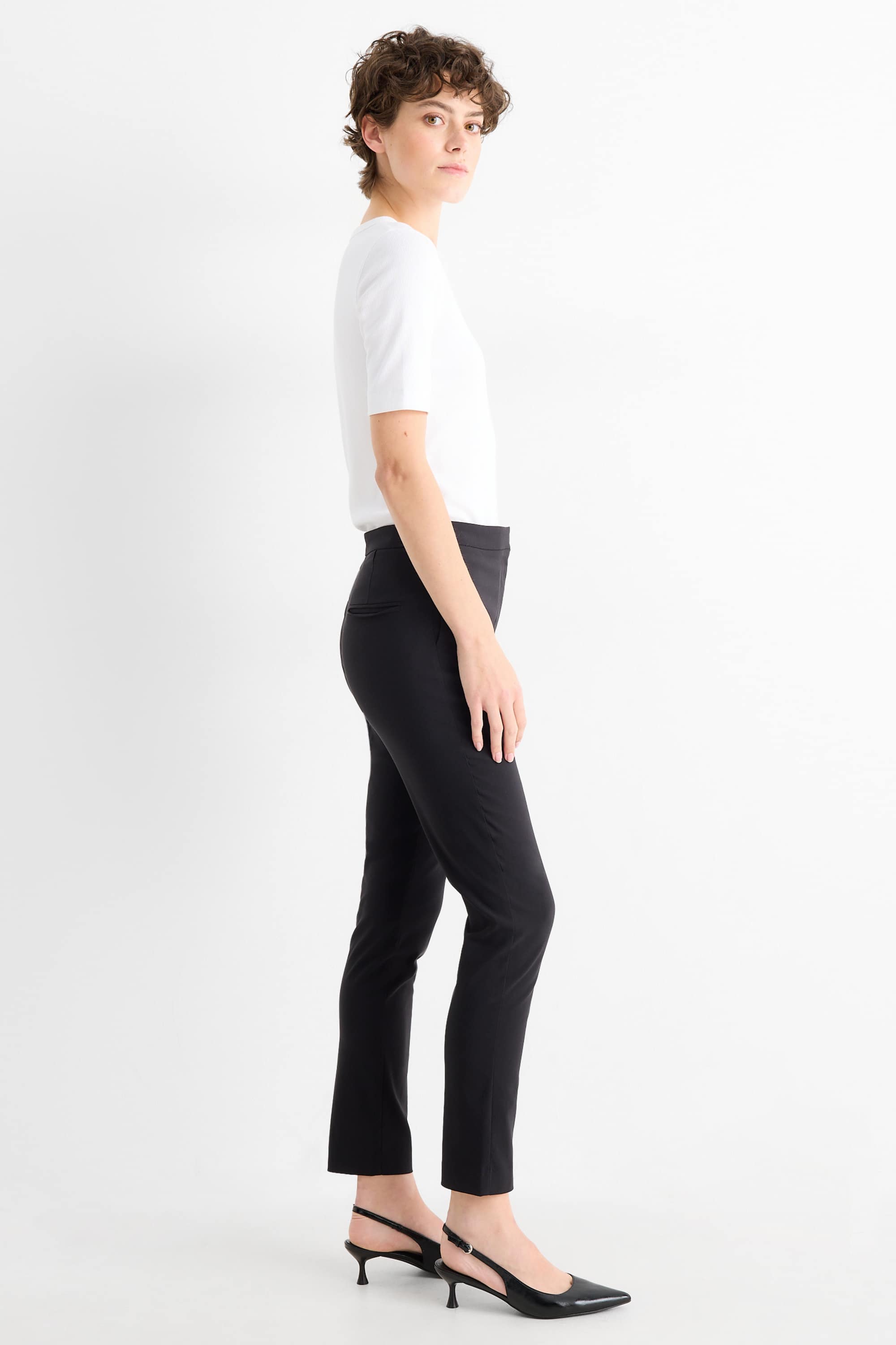 Cloth trousers - mid-rise waist - tapered fit black