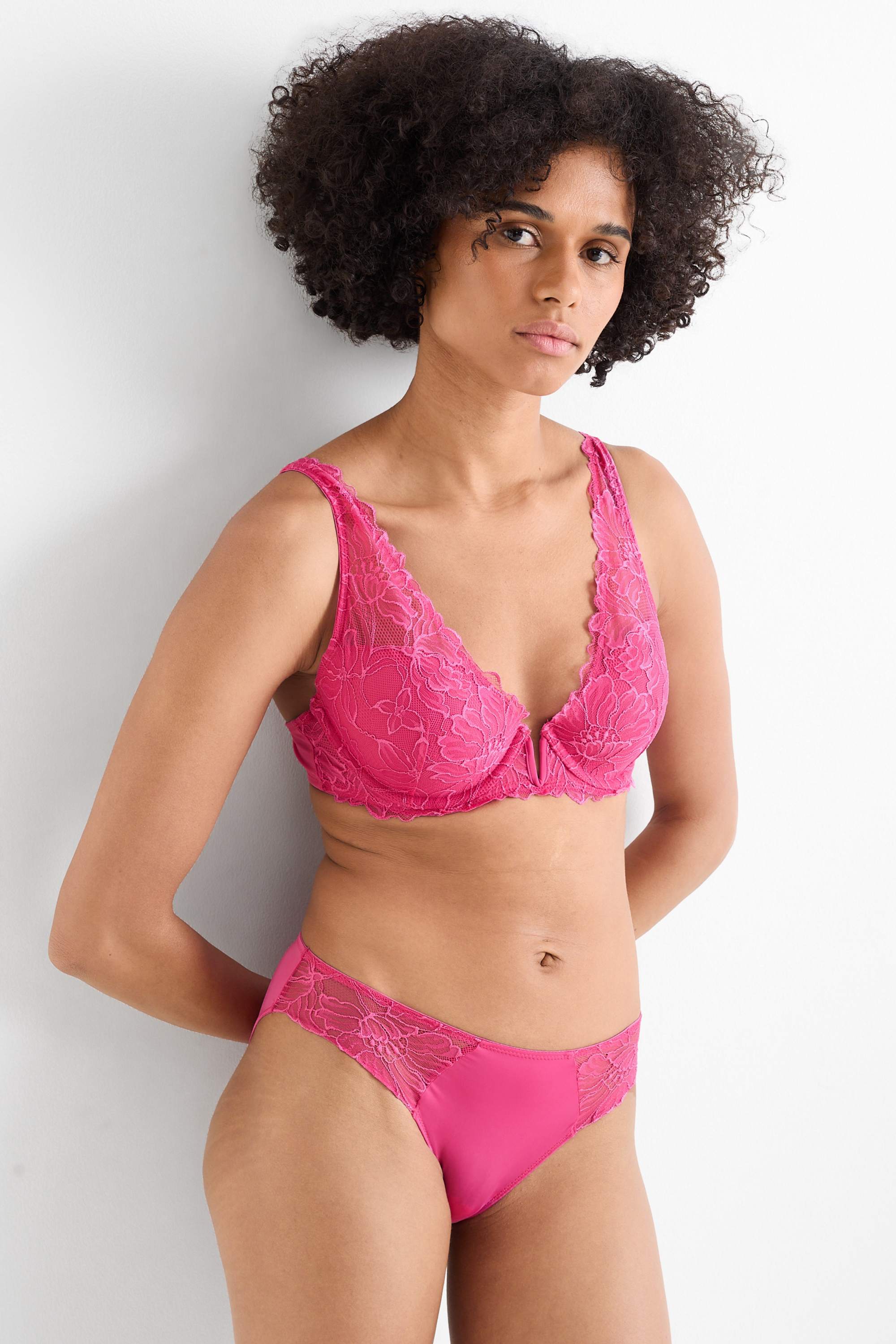 Underwire bra - PLUNGE - padded pink