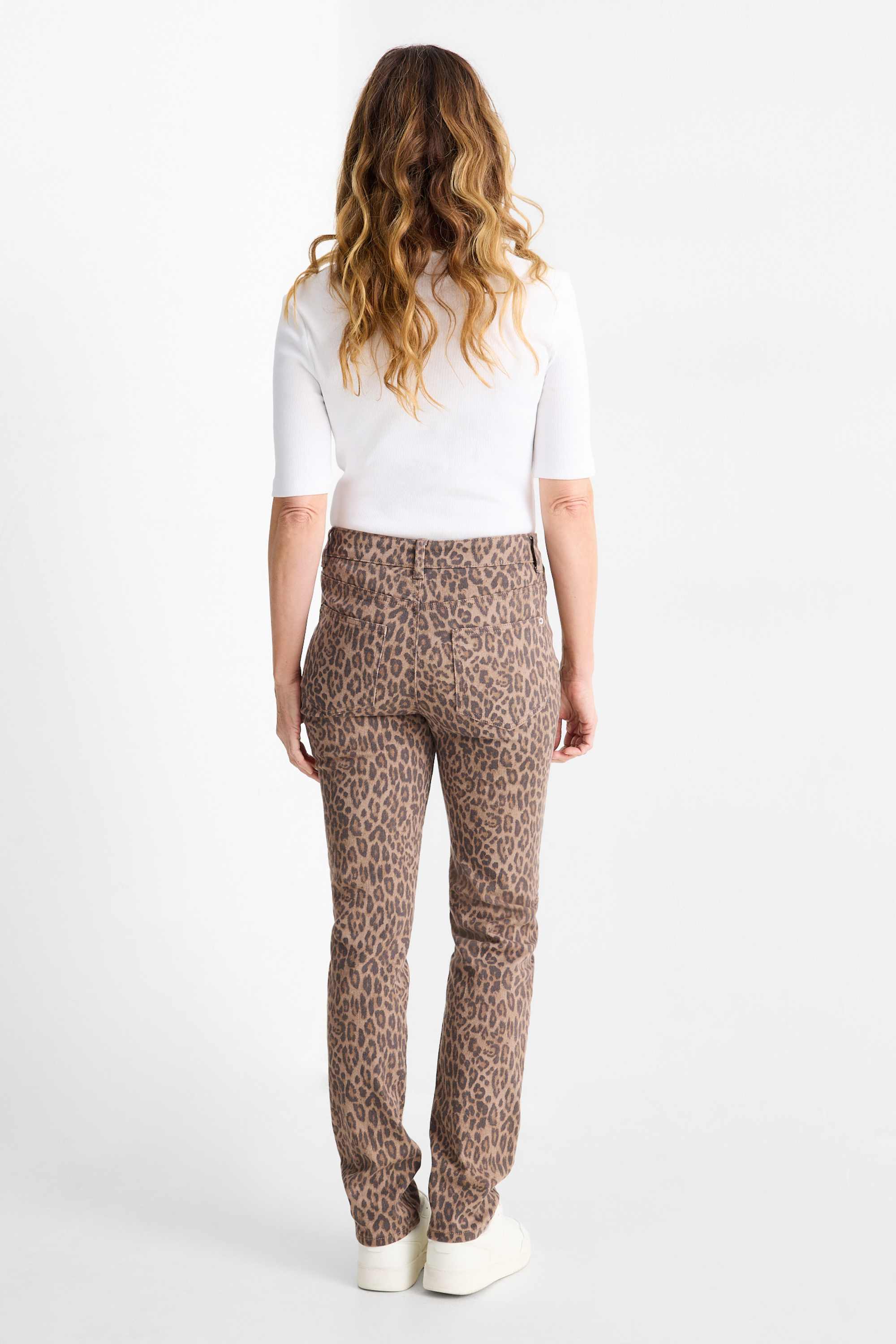 Cloth trousers - mid-rise waist - slim fit - leopard print light brown