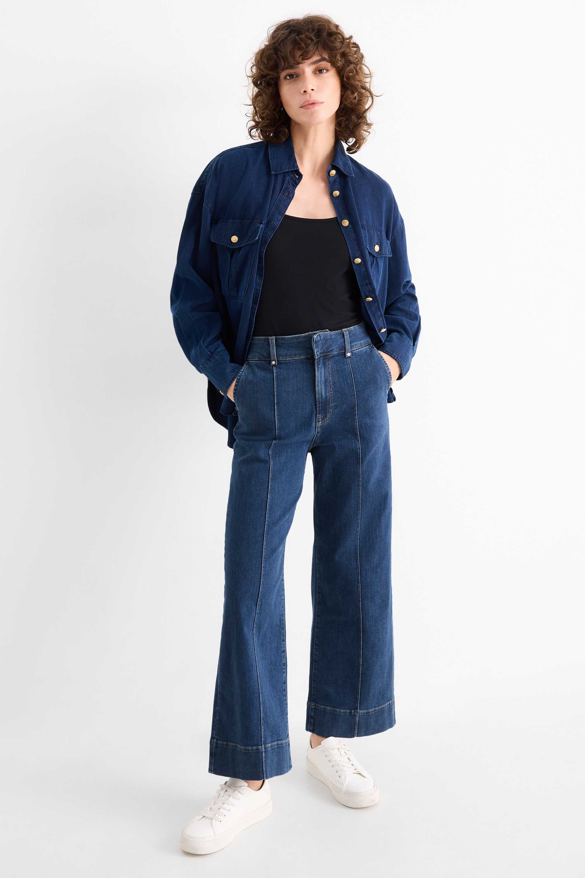 Wide leg jeans - high waist blue denim