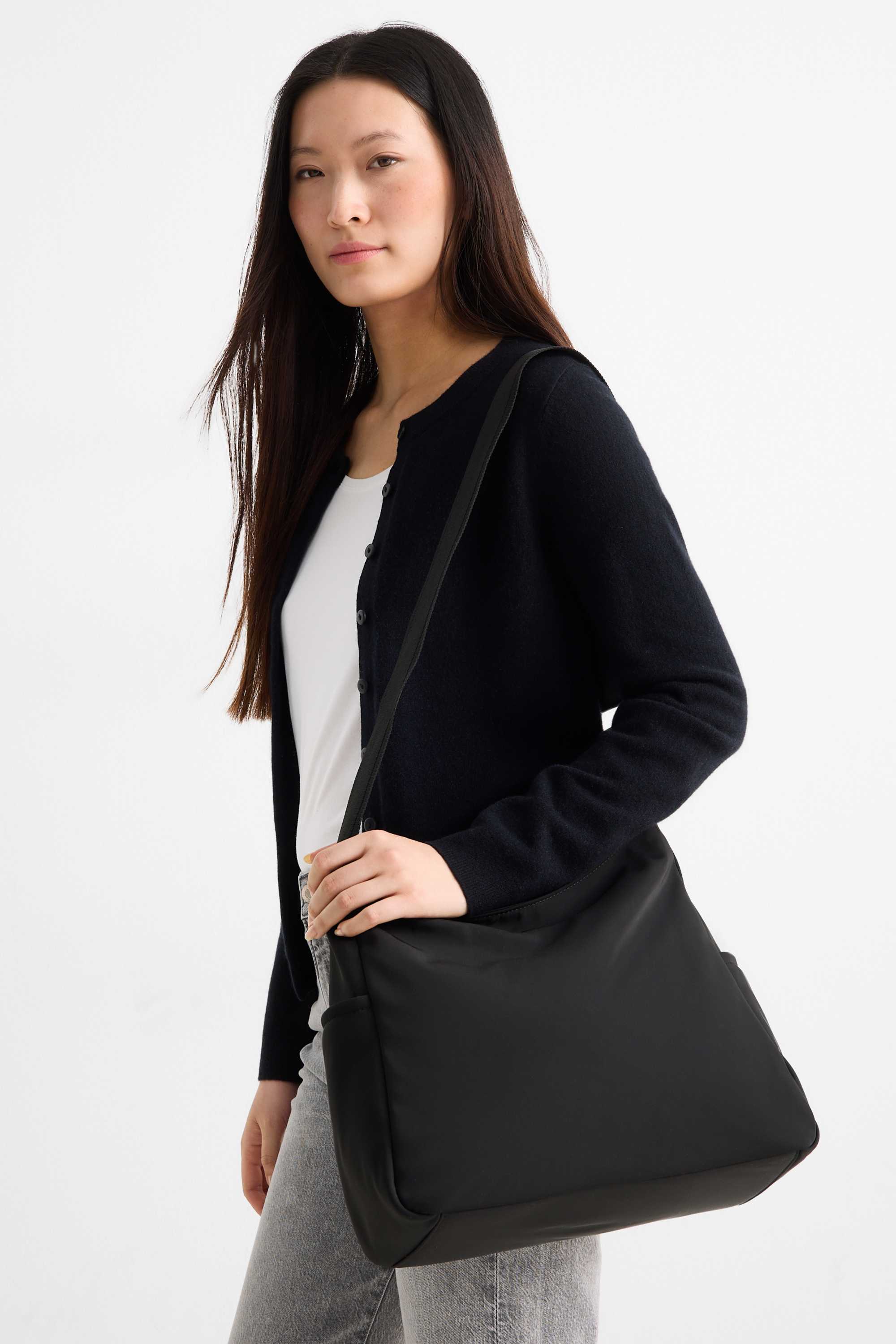 Shoulder bag black