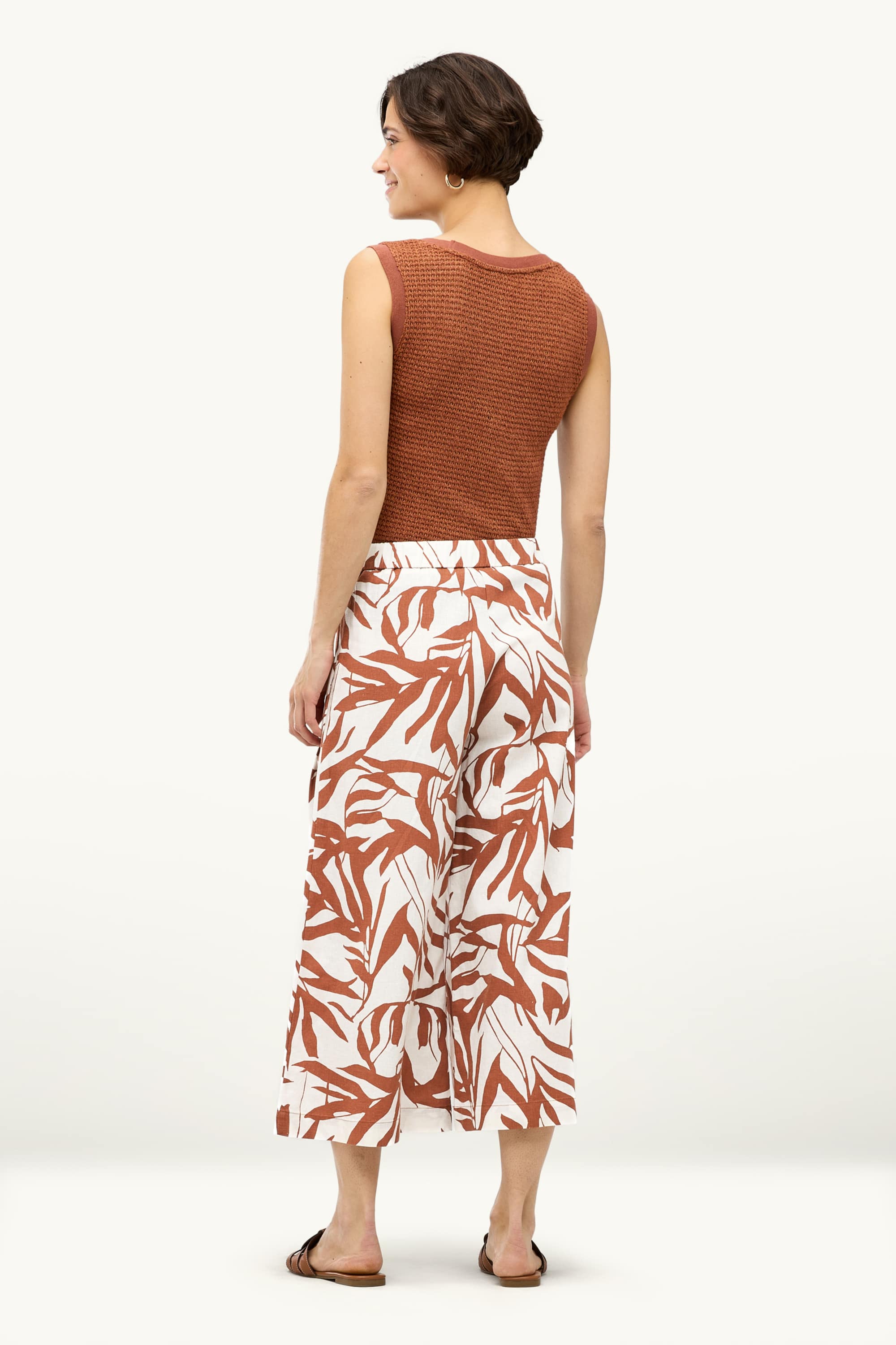 Cloth trousers - mid-rise waist - wide leg - linen blend - patterned white