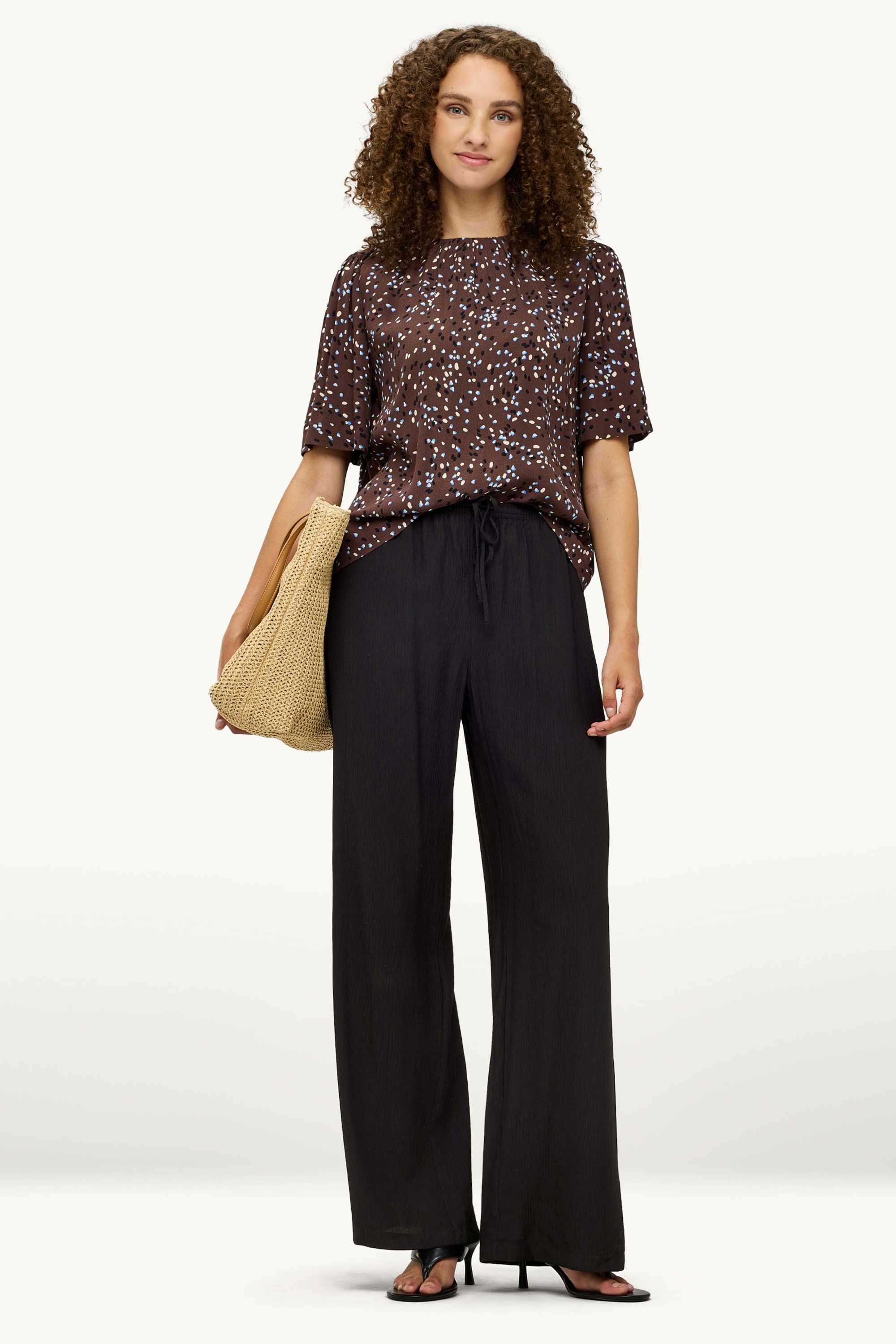 Cloth trousers - mid-rise waist - wide leg black