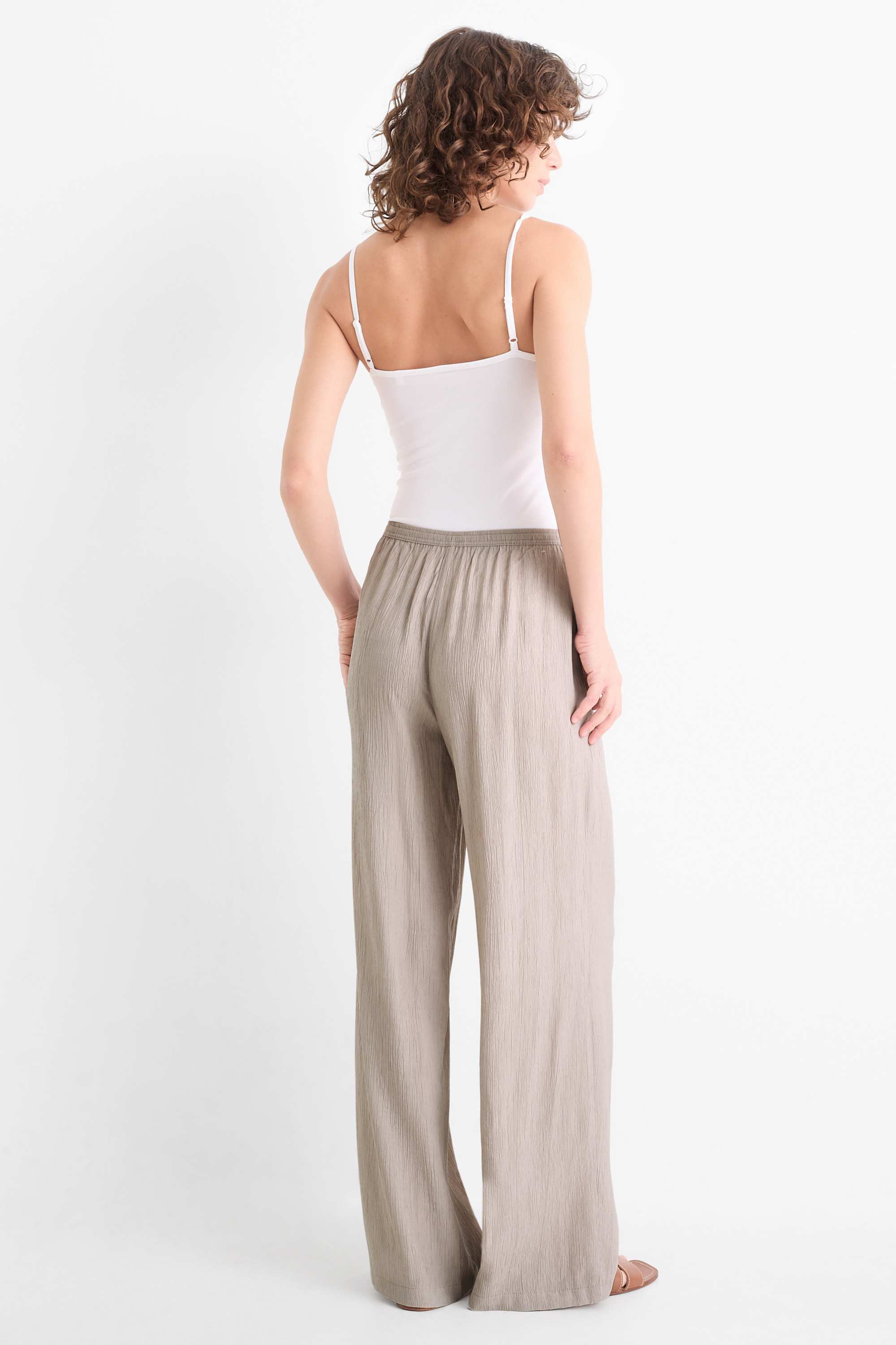 Cloth trousers - mid-rise waist - wide leg taupe