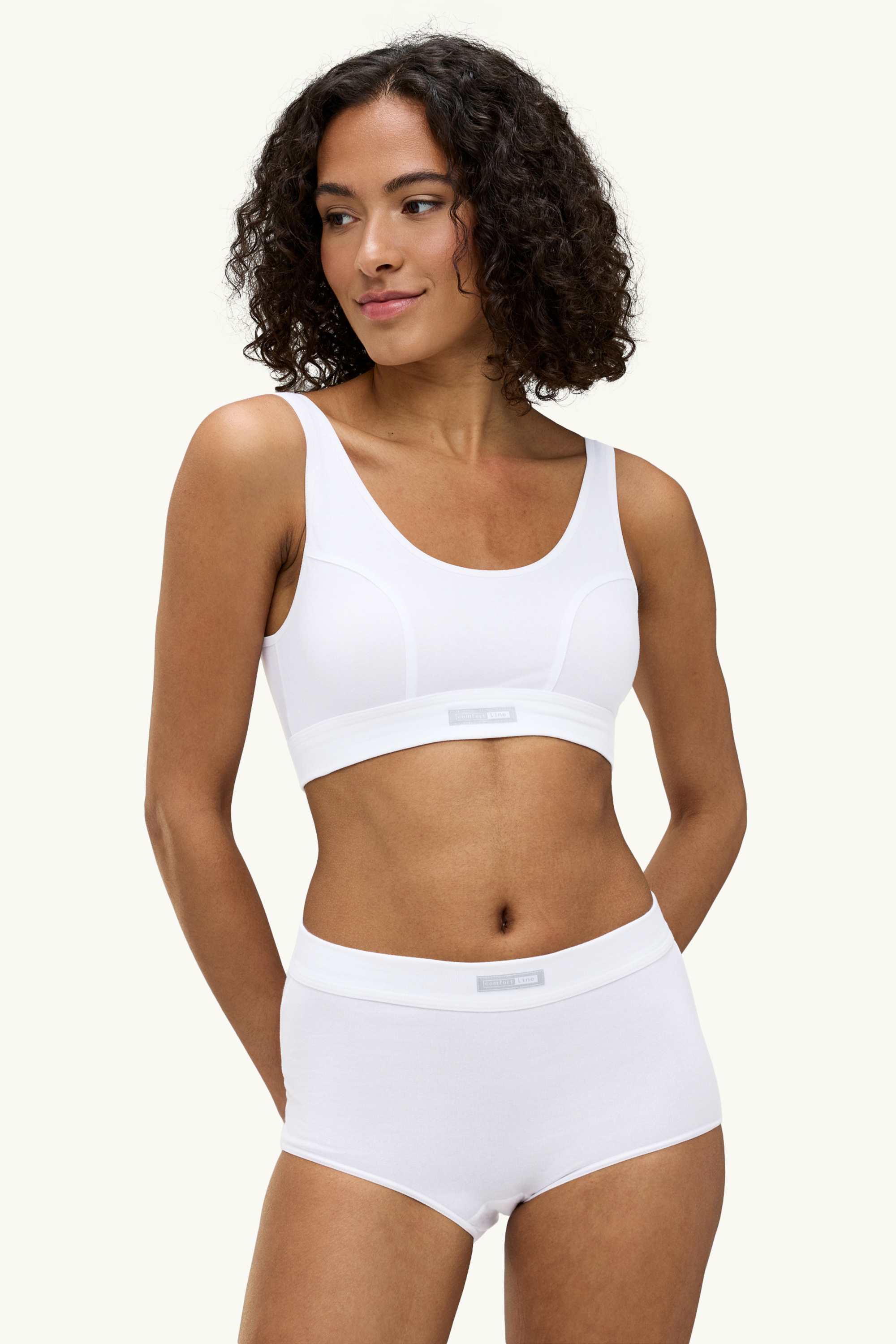 Shorts - LYCRA® white