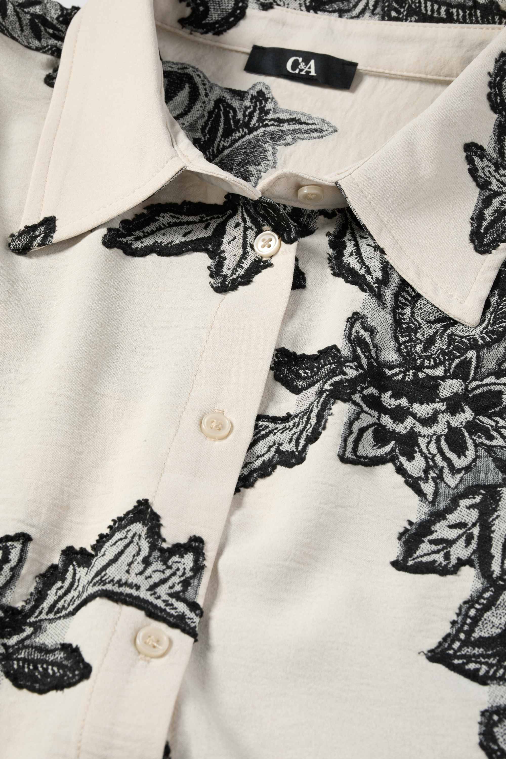 Blouse - floral - textured black / beige
