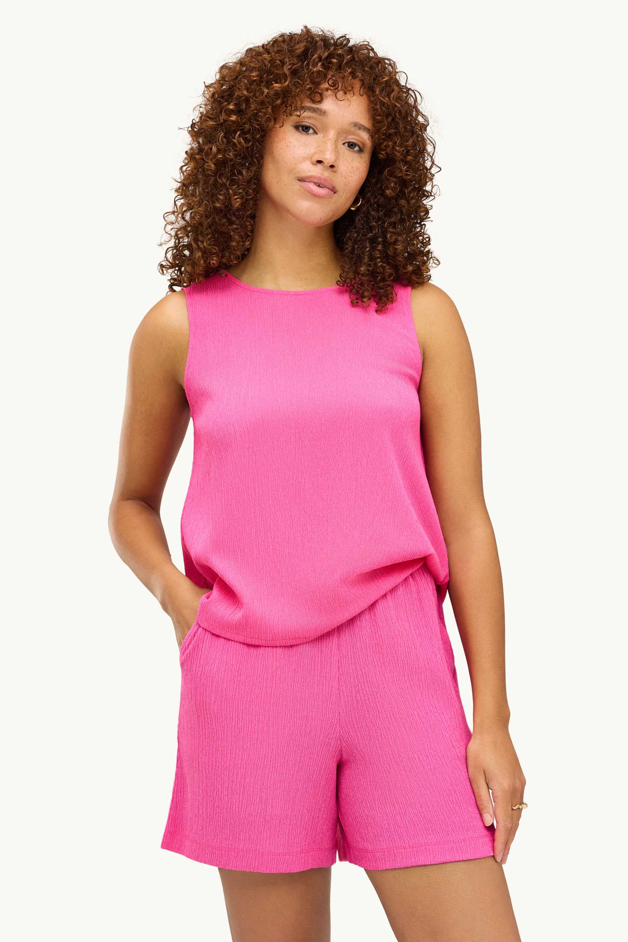 Top pink