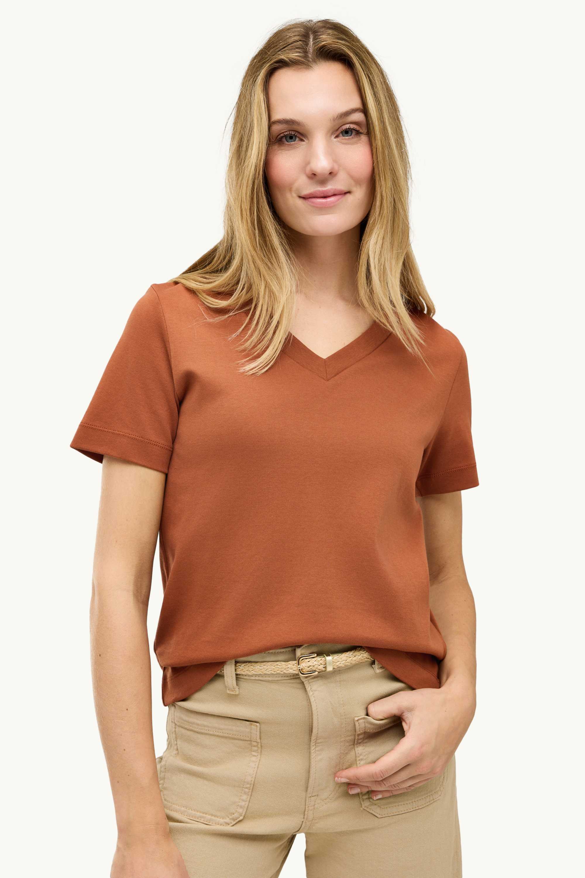 V-neck T-shirt - slim fit brown