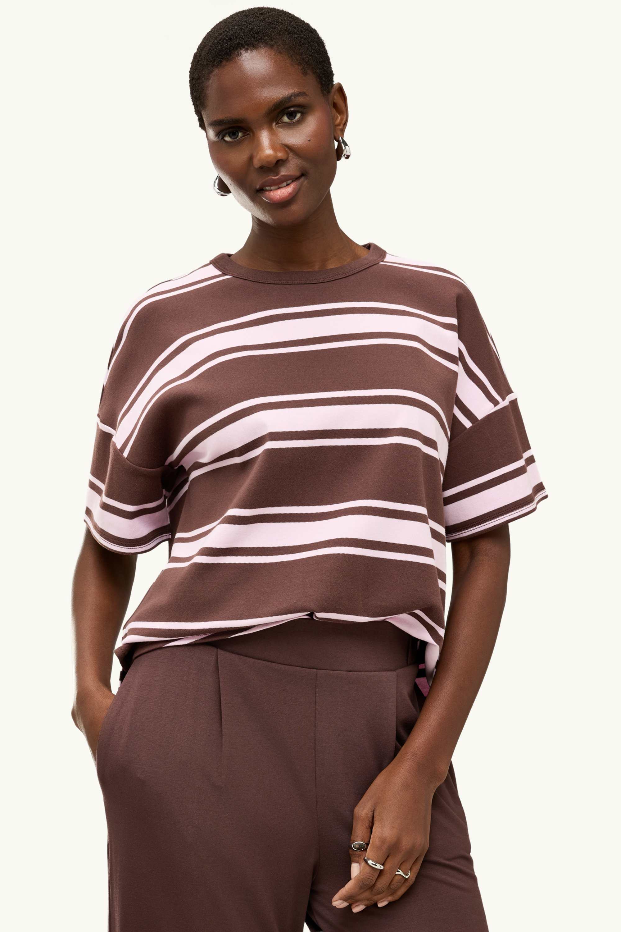 T-shirt - oversized - striped brown / rose