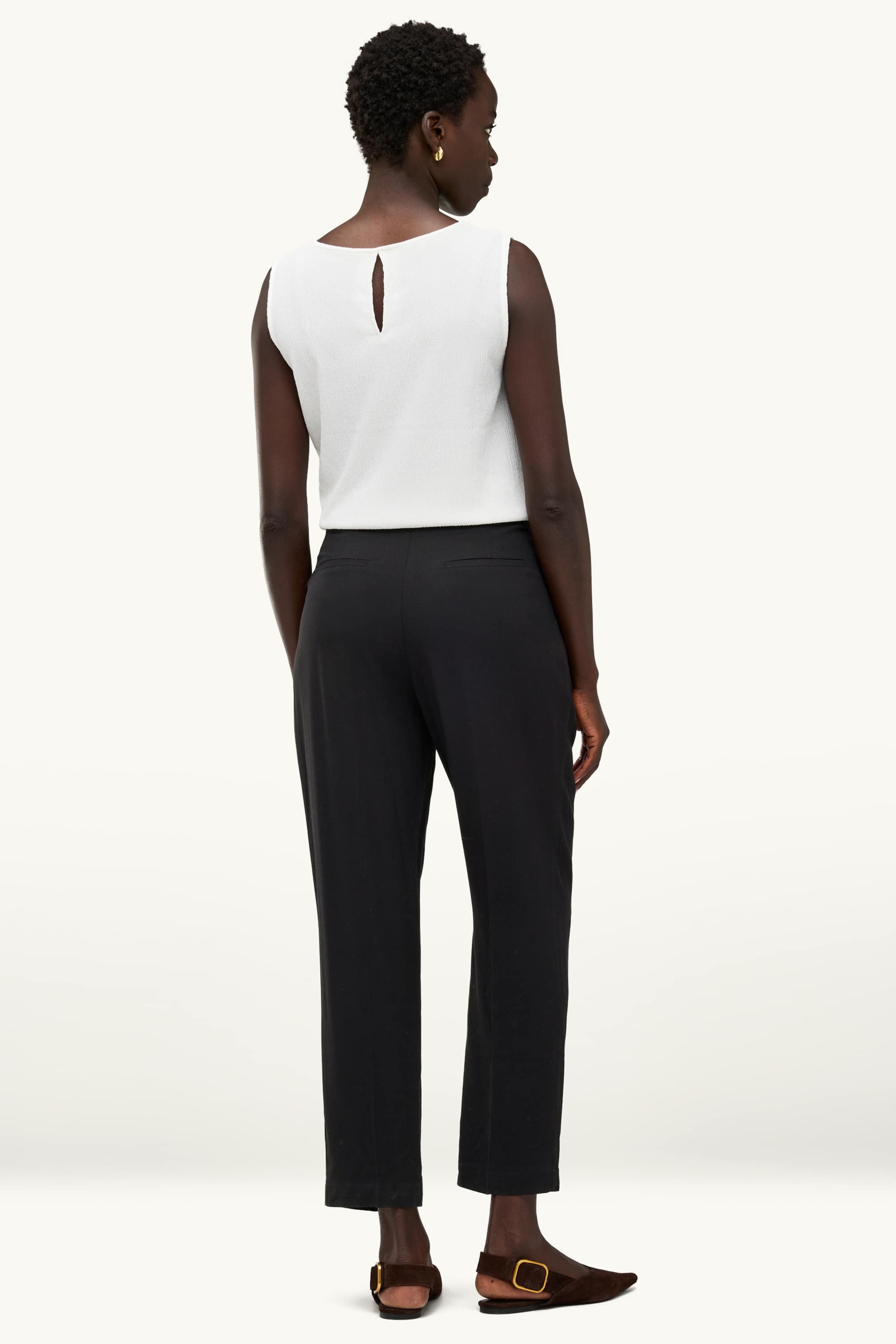 Cloth trousers - high waist - tapered fit black