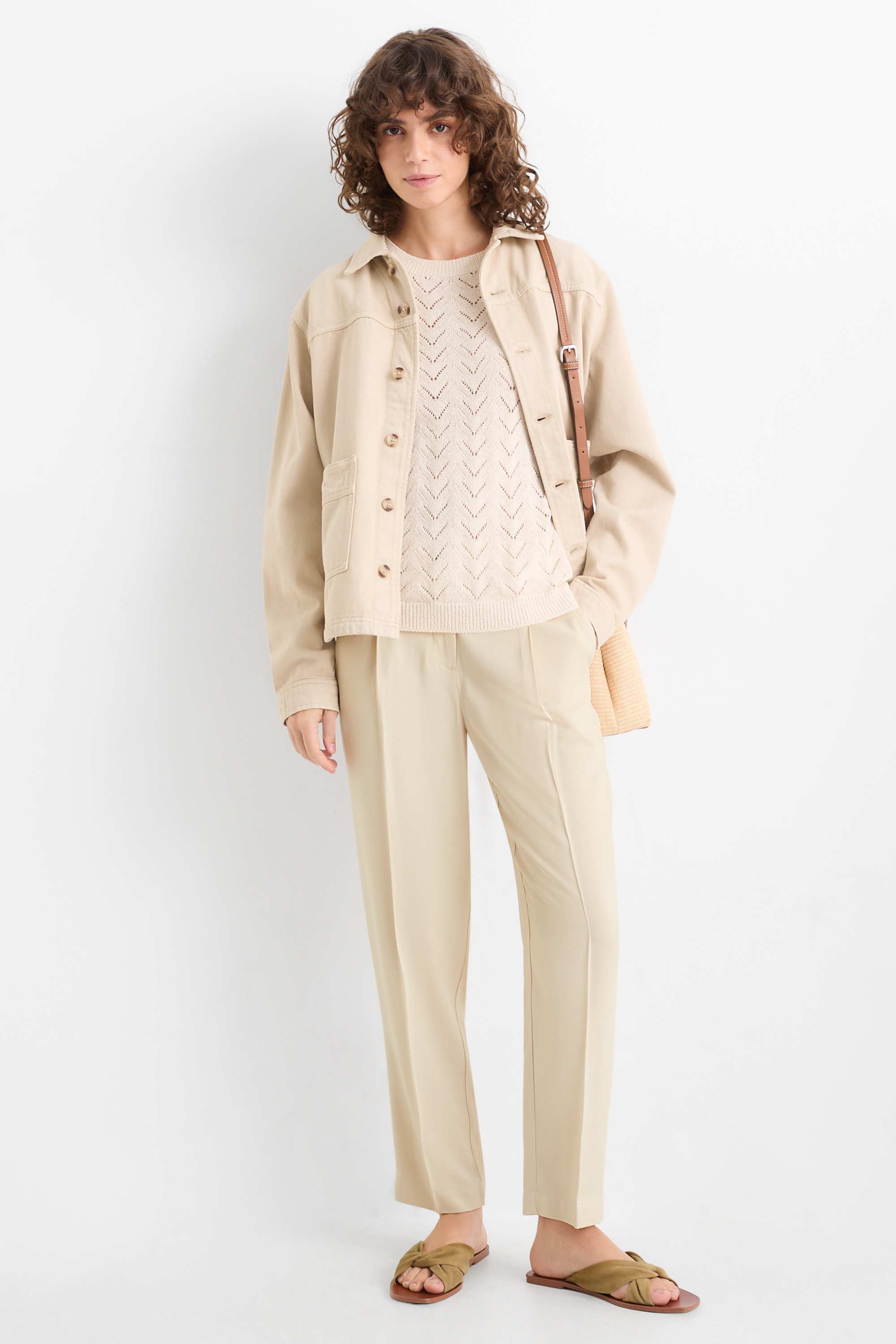Cloth trousers - high waist - tapered fit creme