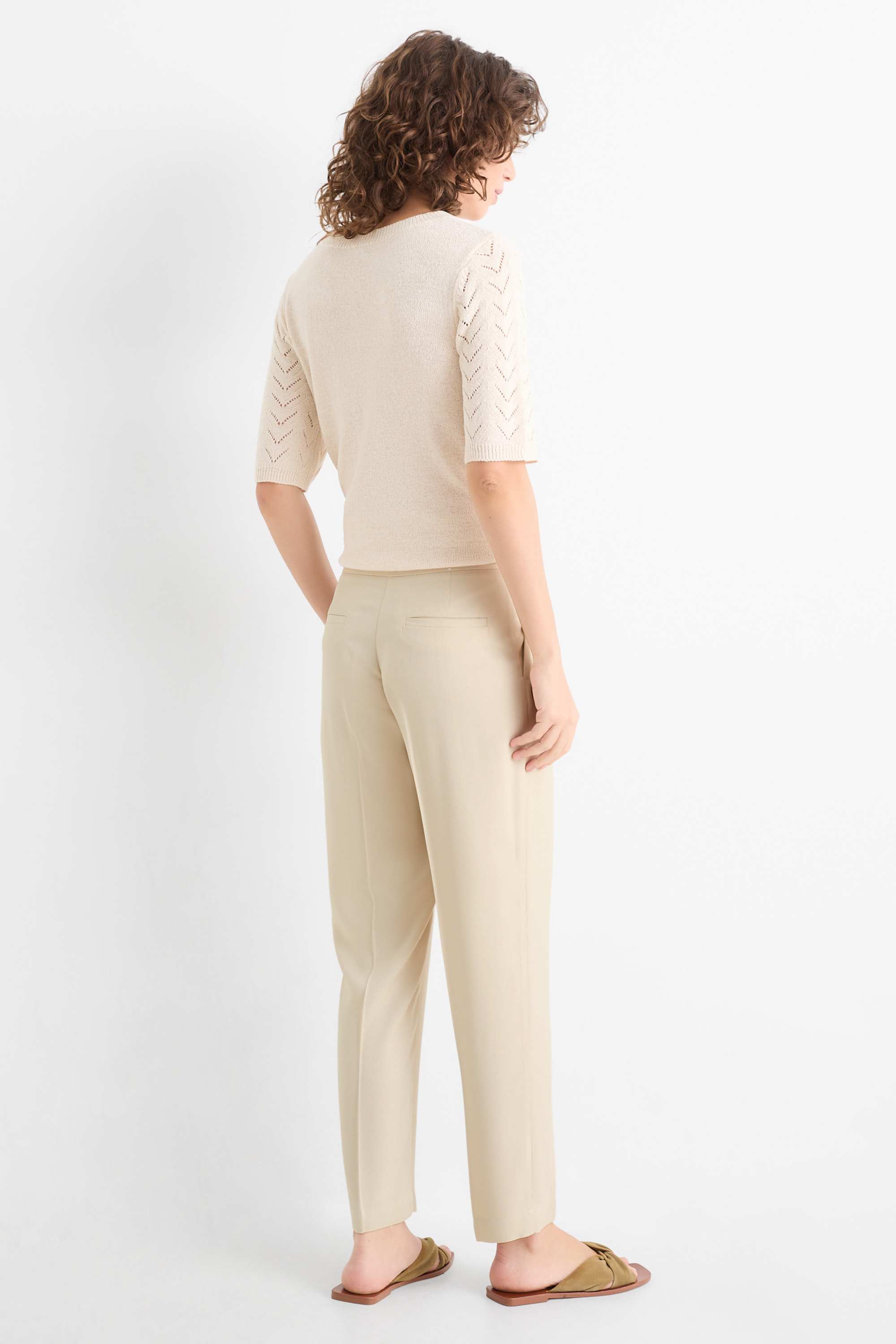 Cloth trousers - high waist - tapered fit creme