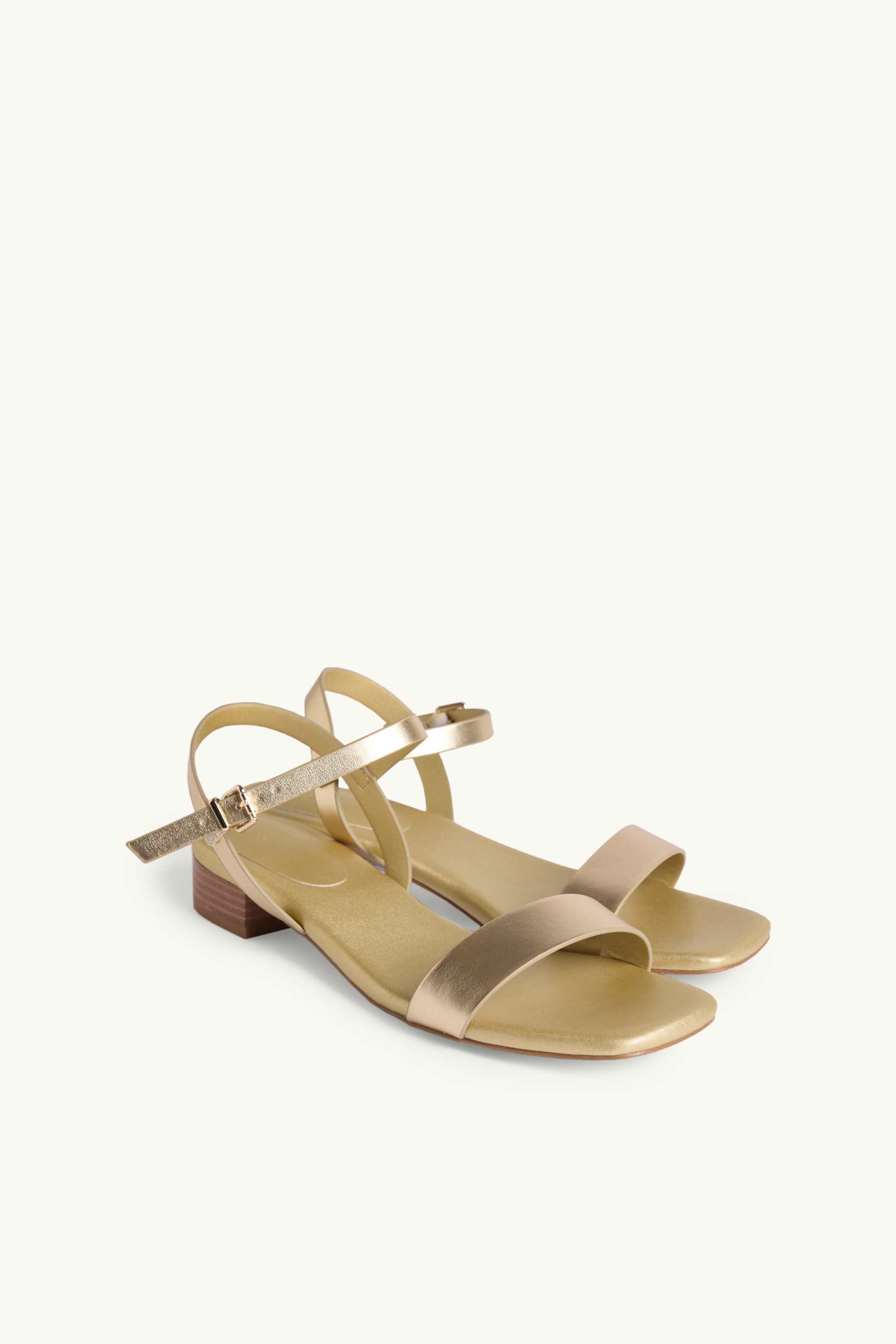 Sandals - faux leather - shiny gold