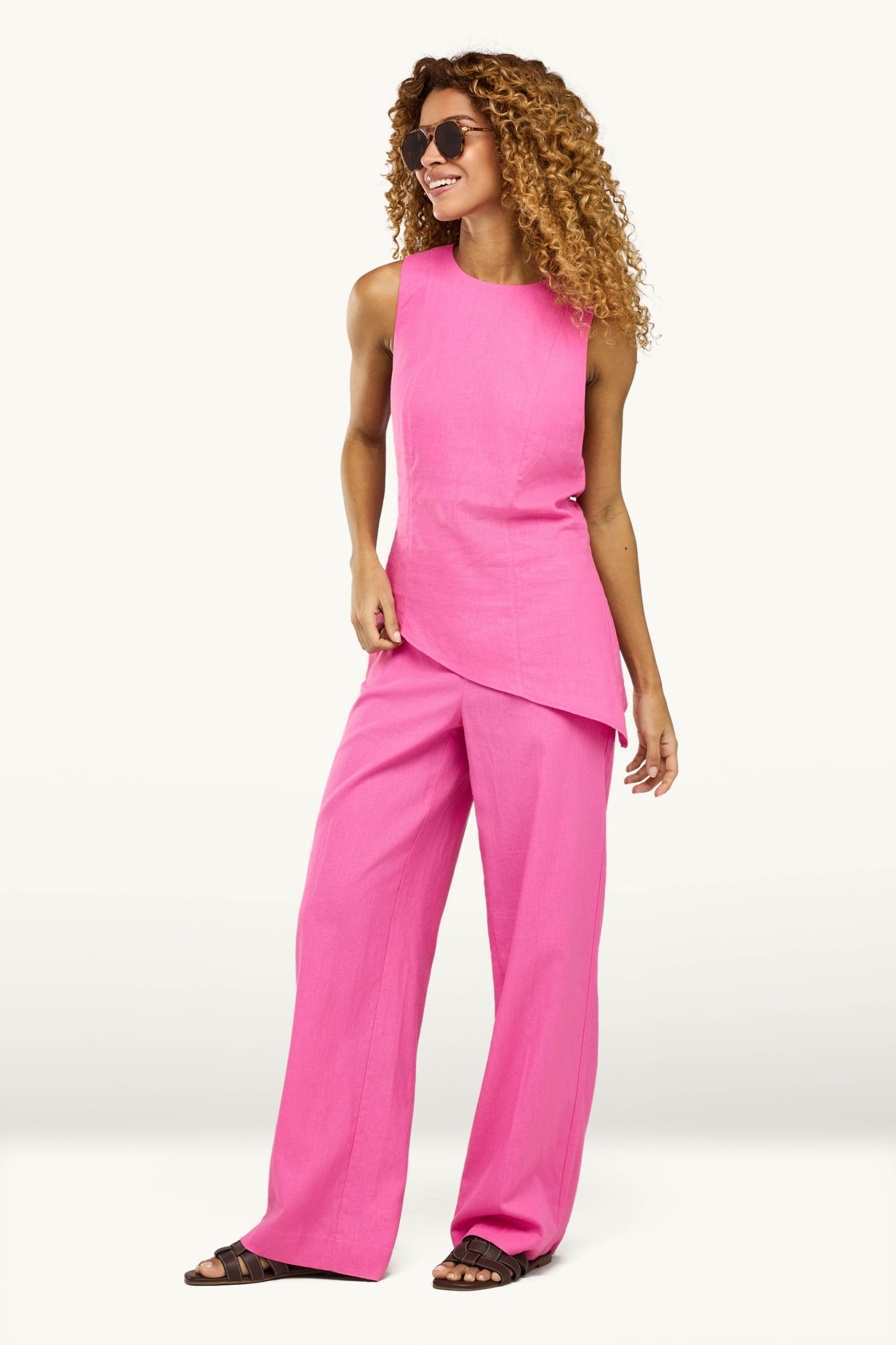 Cloth trousers - high-rise waist - wide leg - linen blend pink