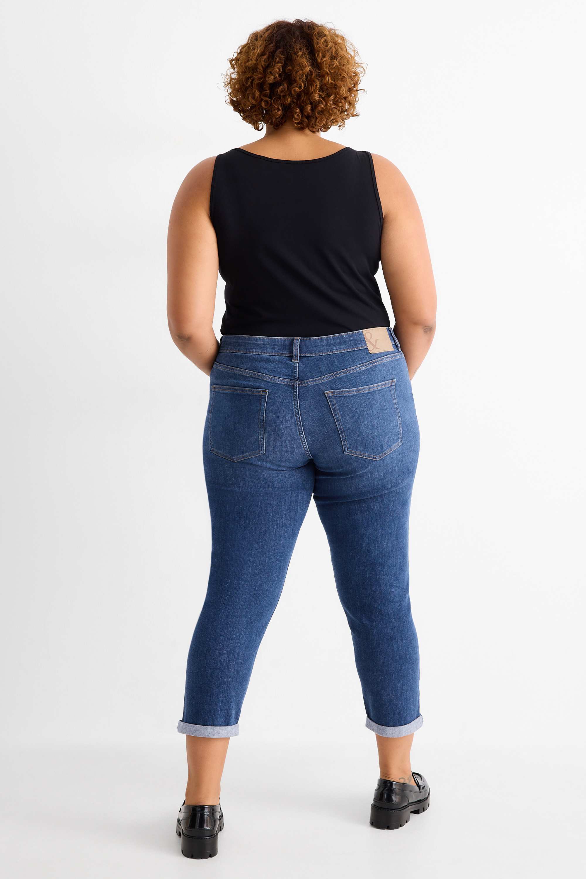 Boyfriend jeans - mid-rise waist blue denim
