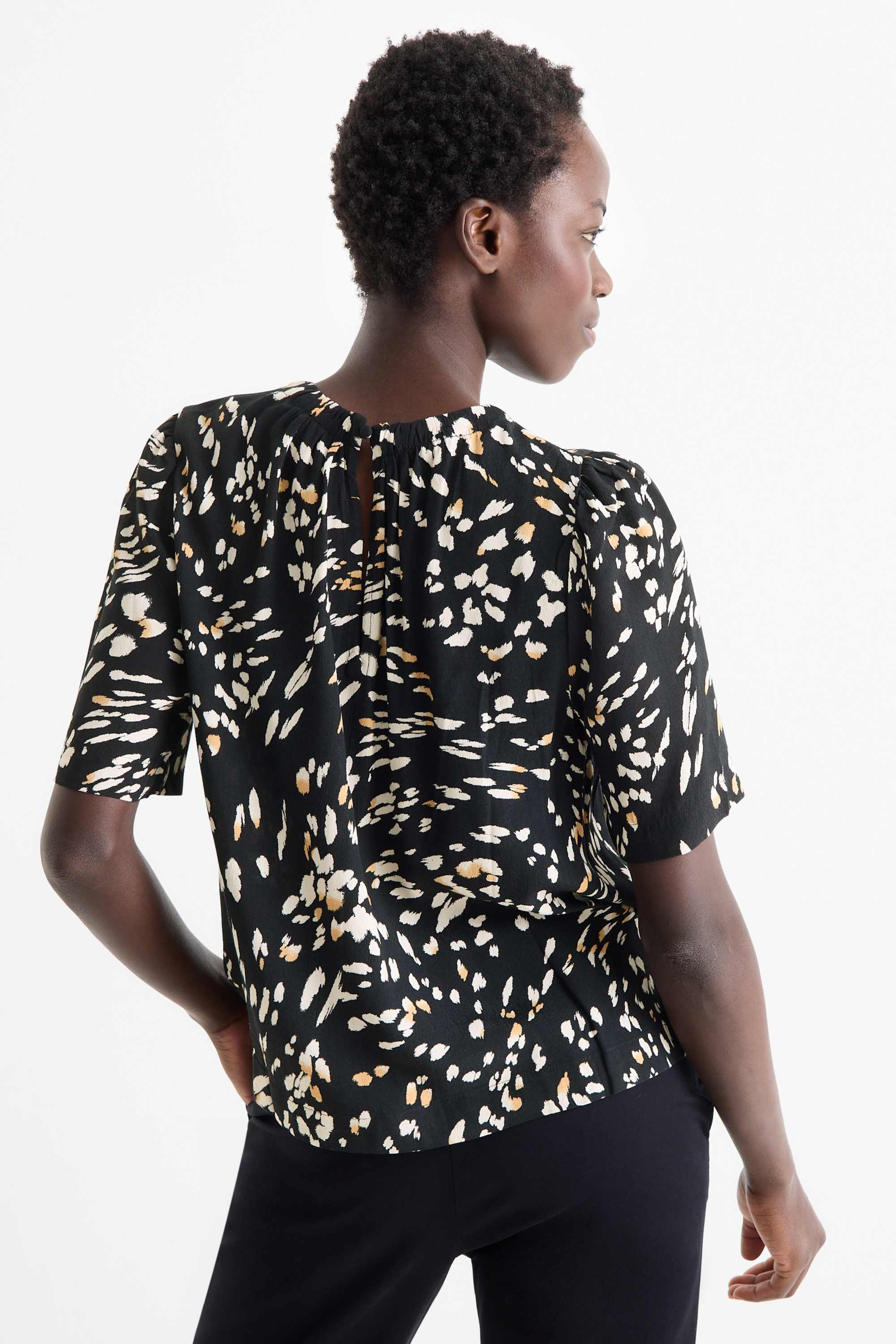 Blouse - patterned black