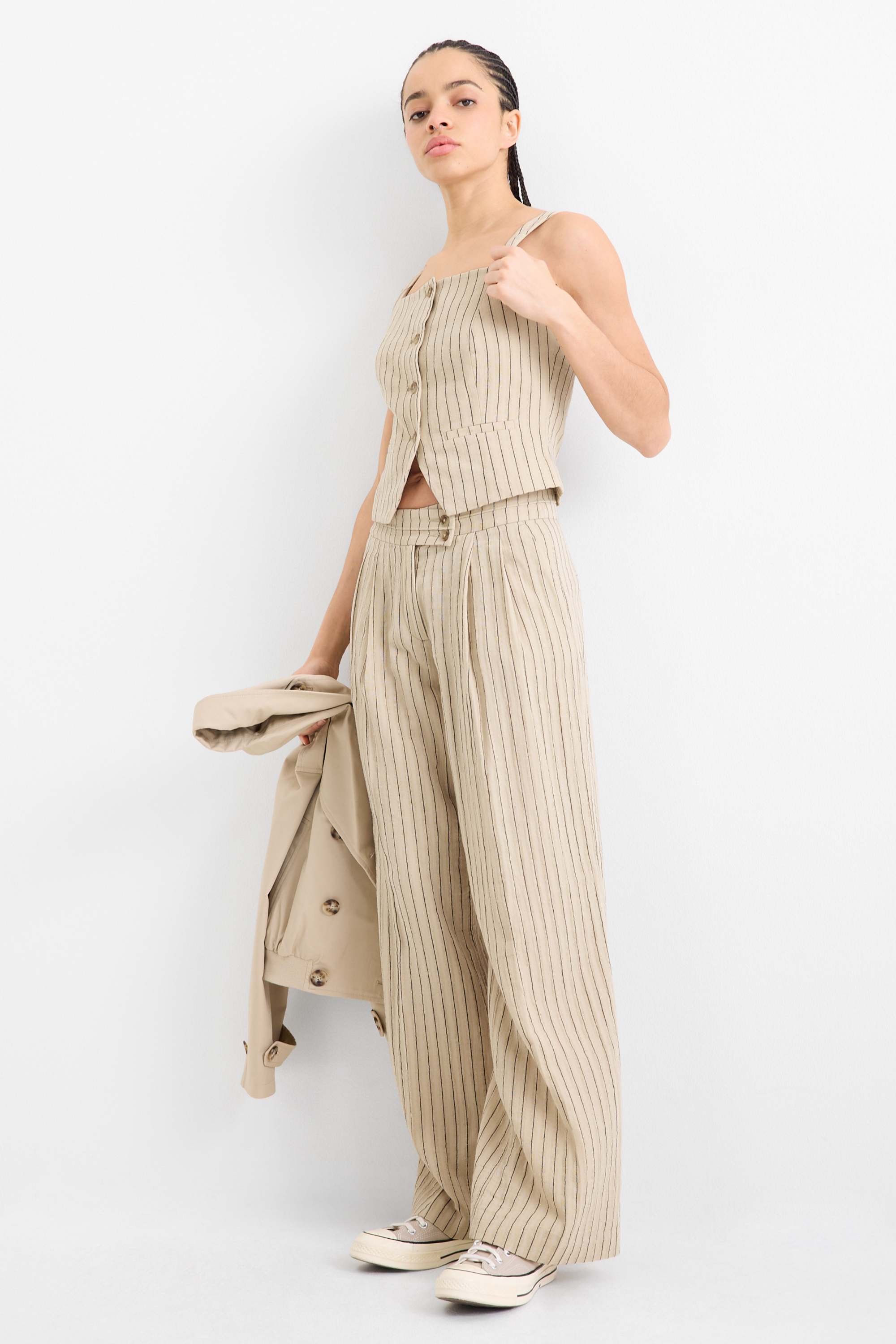 Cloth trousers - mid-rise waist - wide leg - pinstripes black / beige