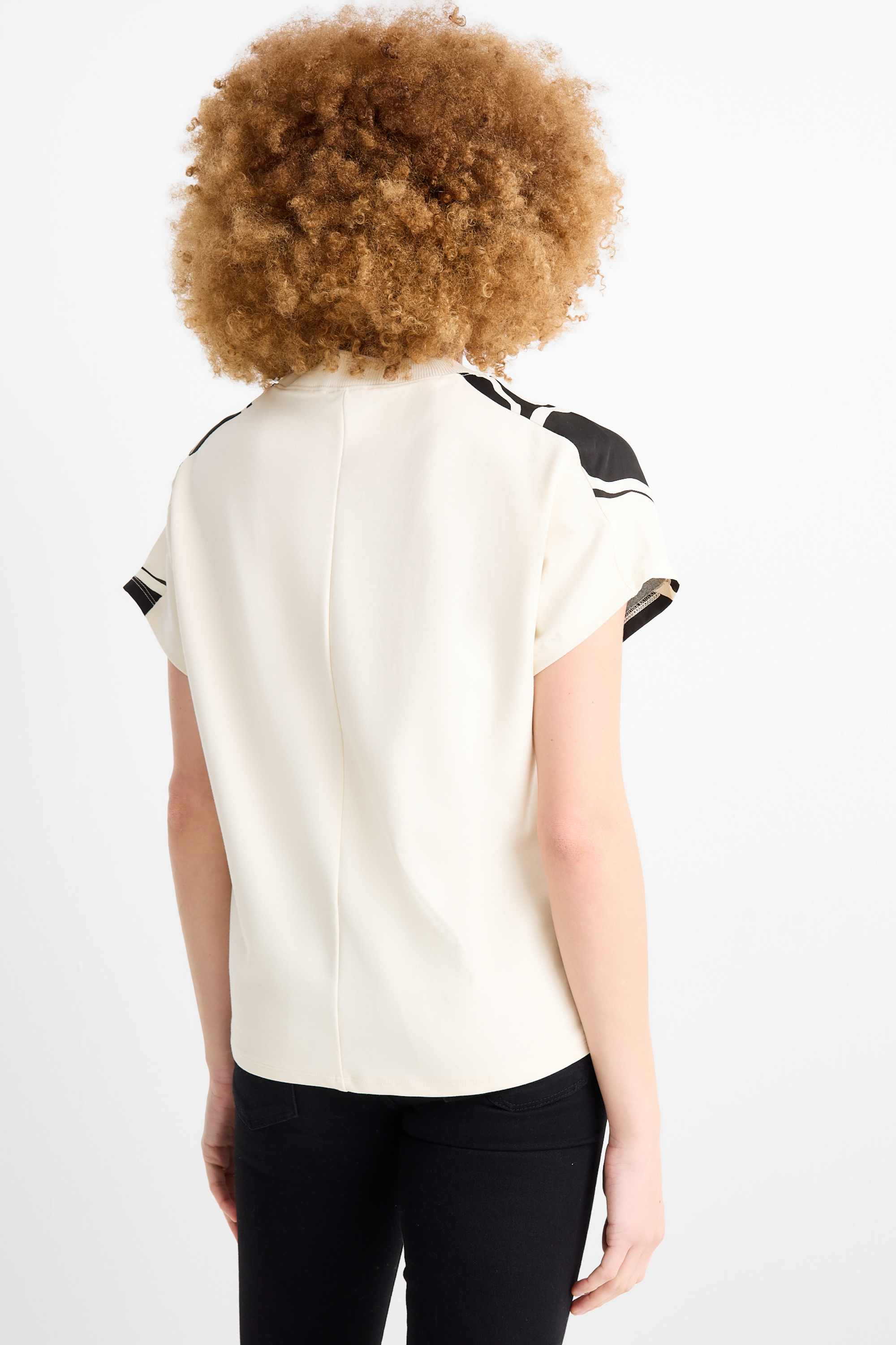 T-shirt - relaxed fit - floral black / beige (2)