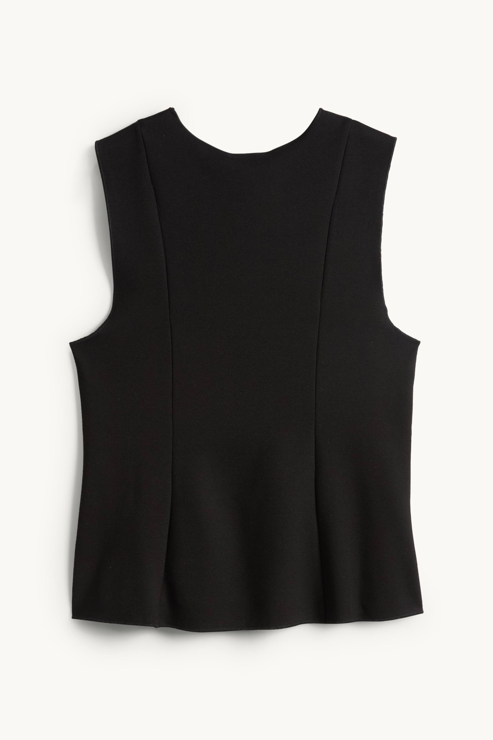 Top black