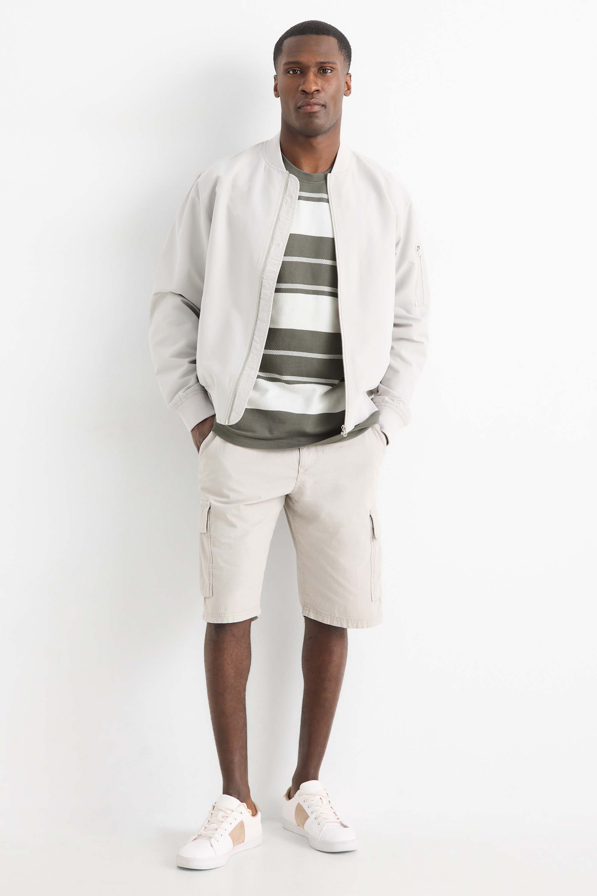 T-shirt - regular fit - striped - textured white / green