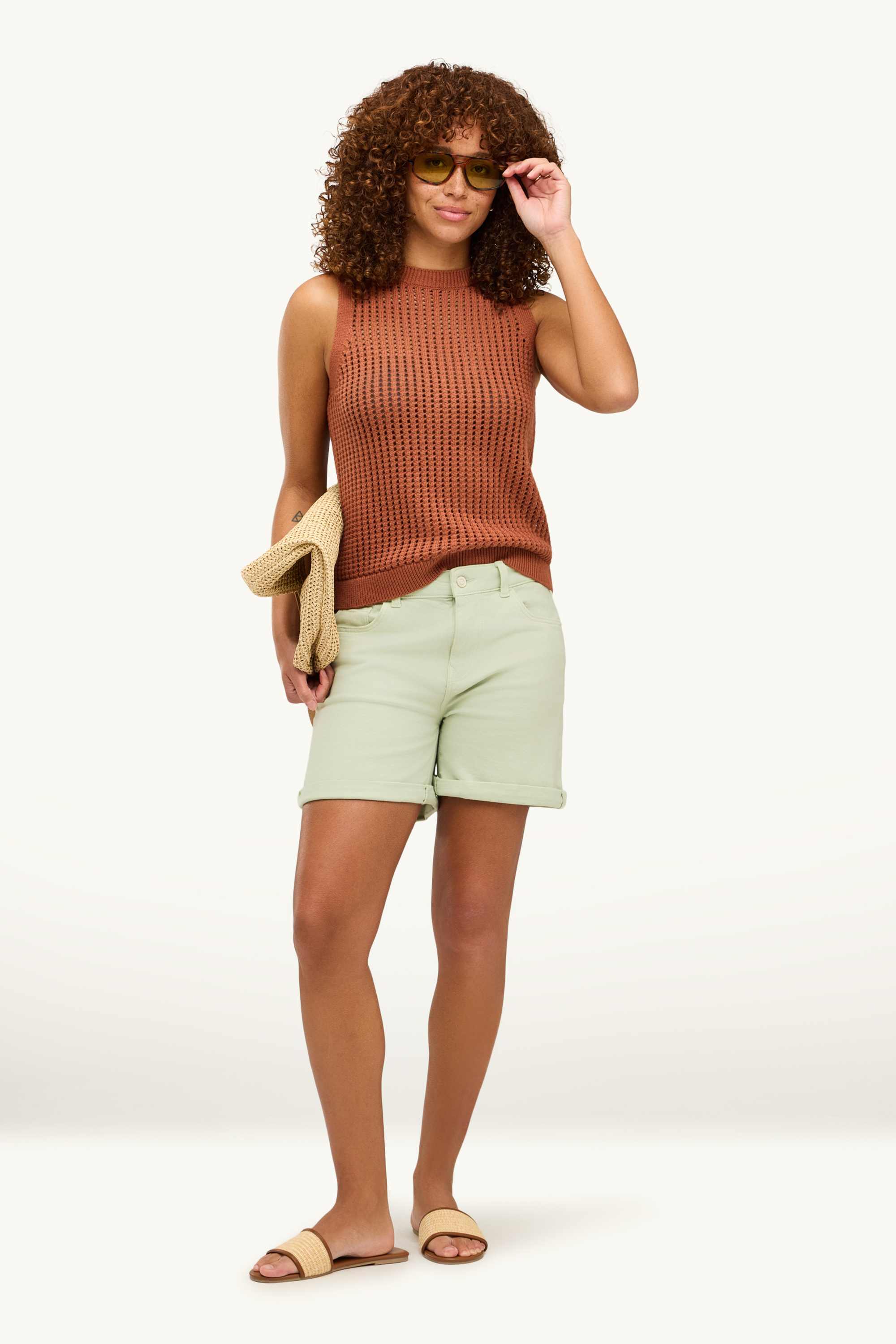 Denim shorts - mid-rise waist light green