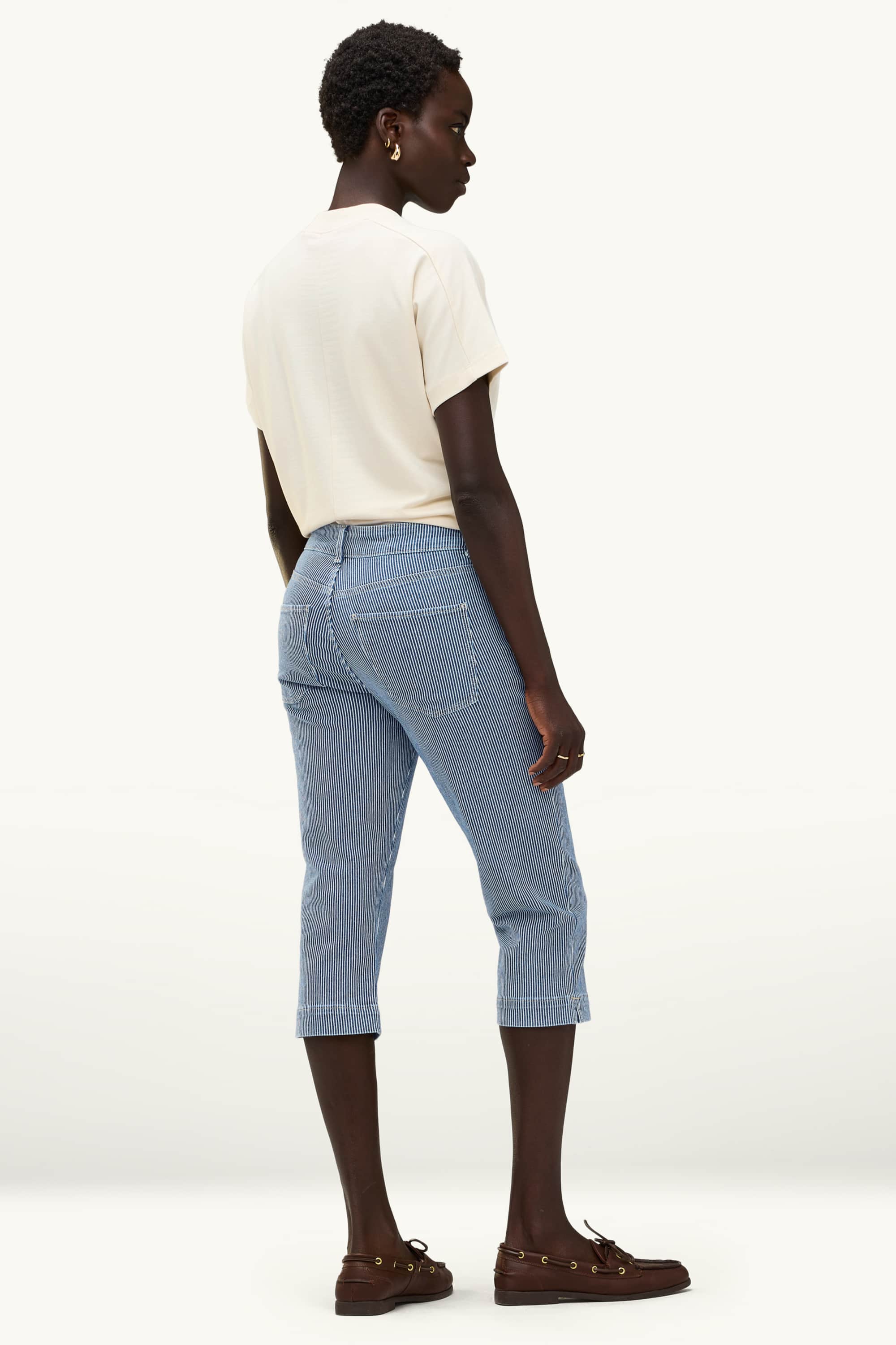 Capri jeans - mid-rise waist - striped blue / white
