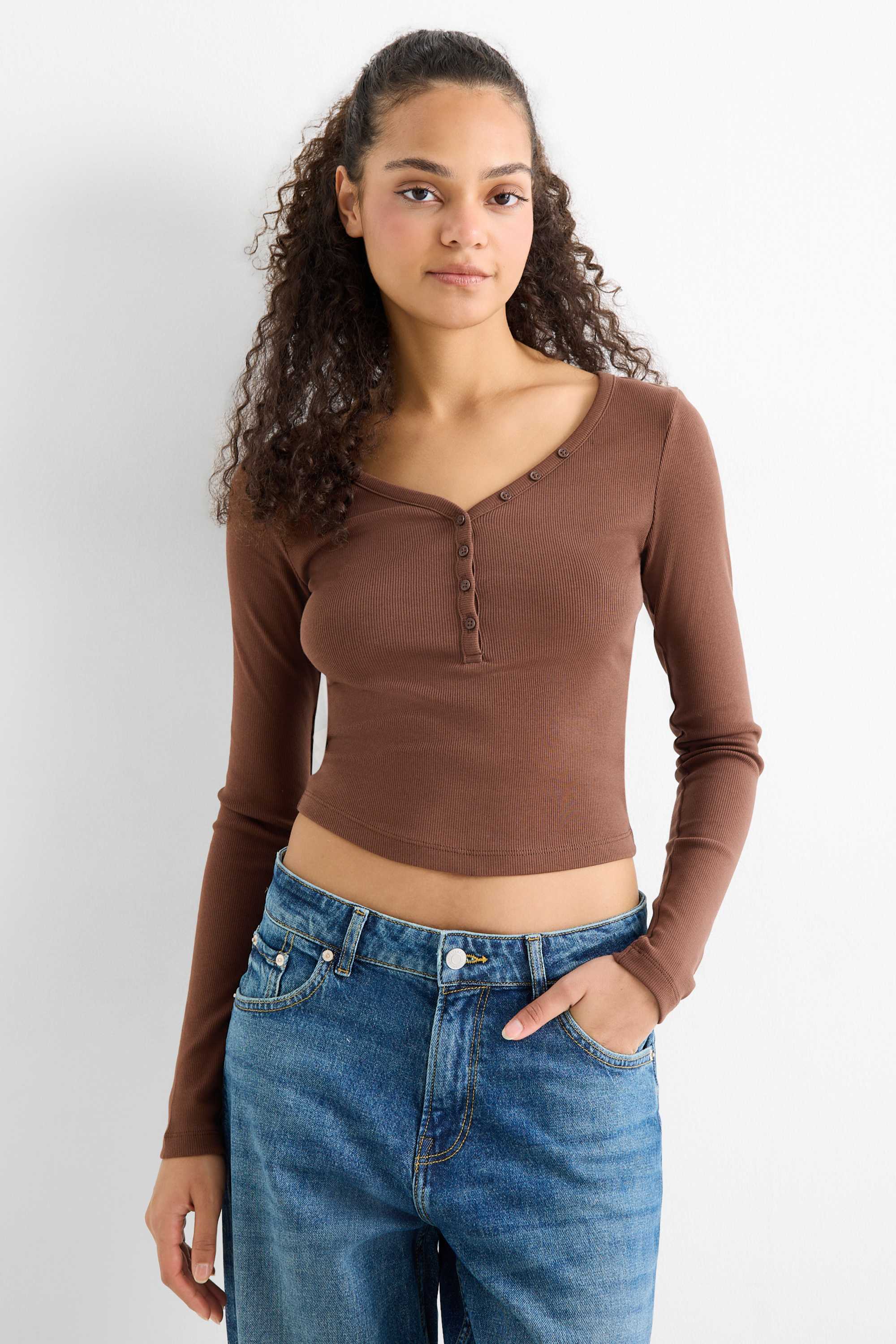 Cropped Henley T-shirt - slim fit - ribbed dark brown