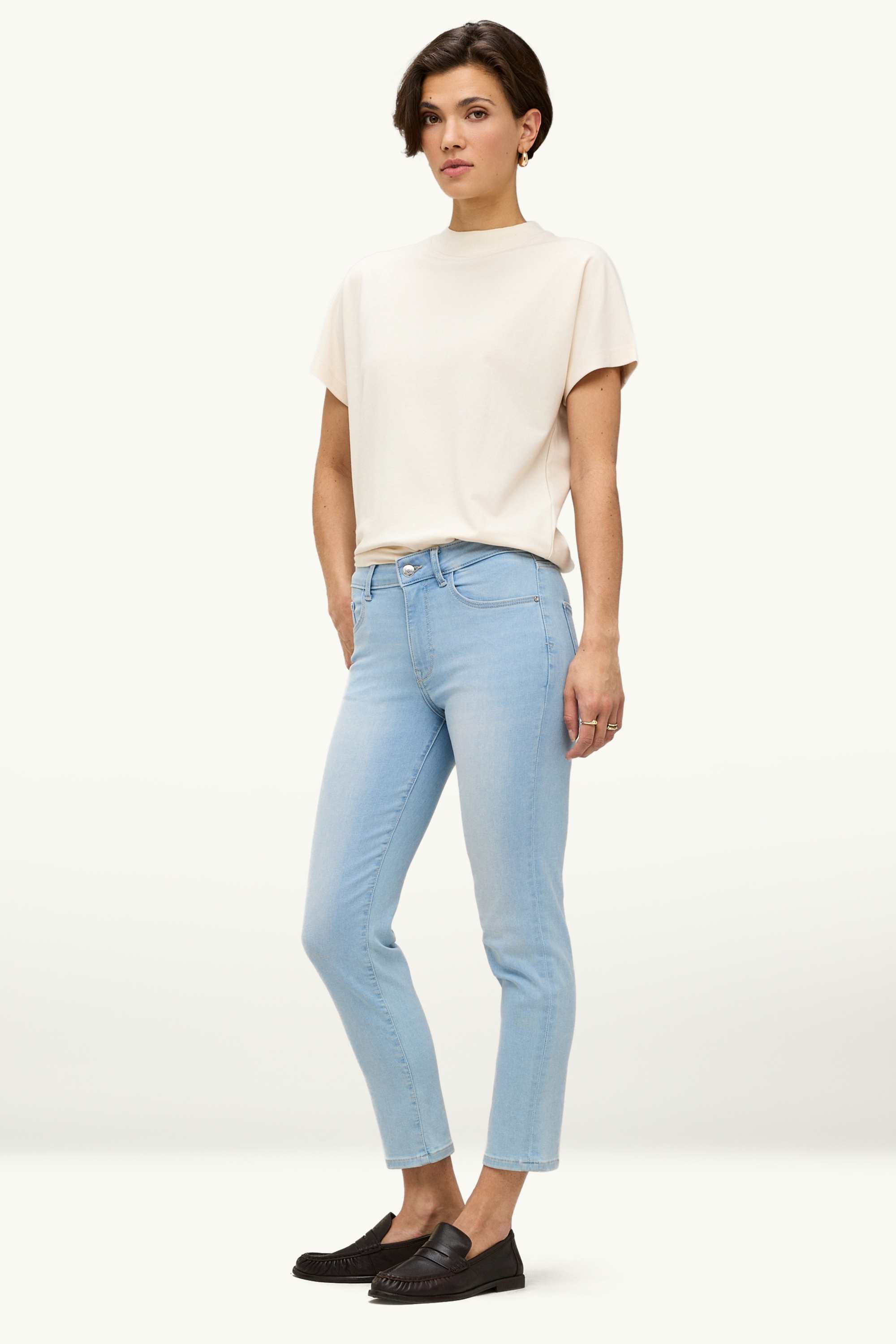 Cropped slim jeans - mid-rise waist denim-light blue