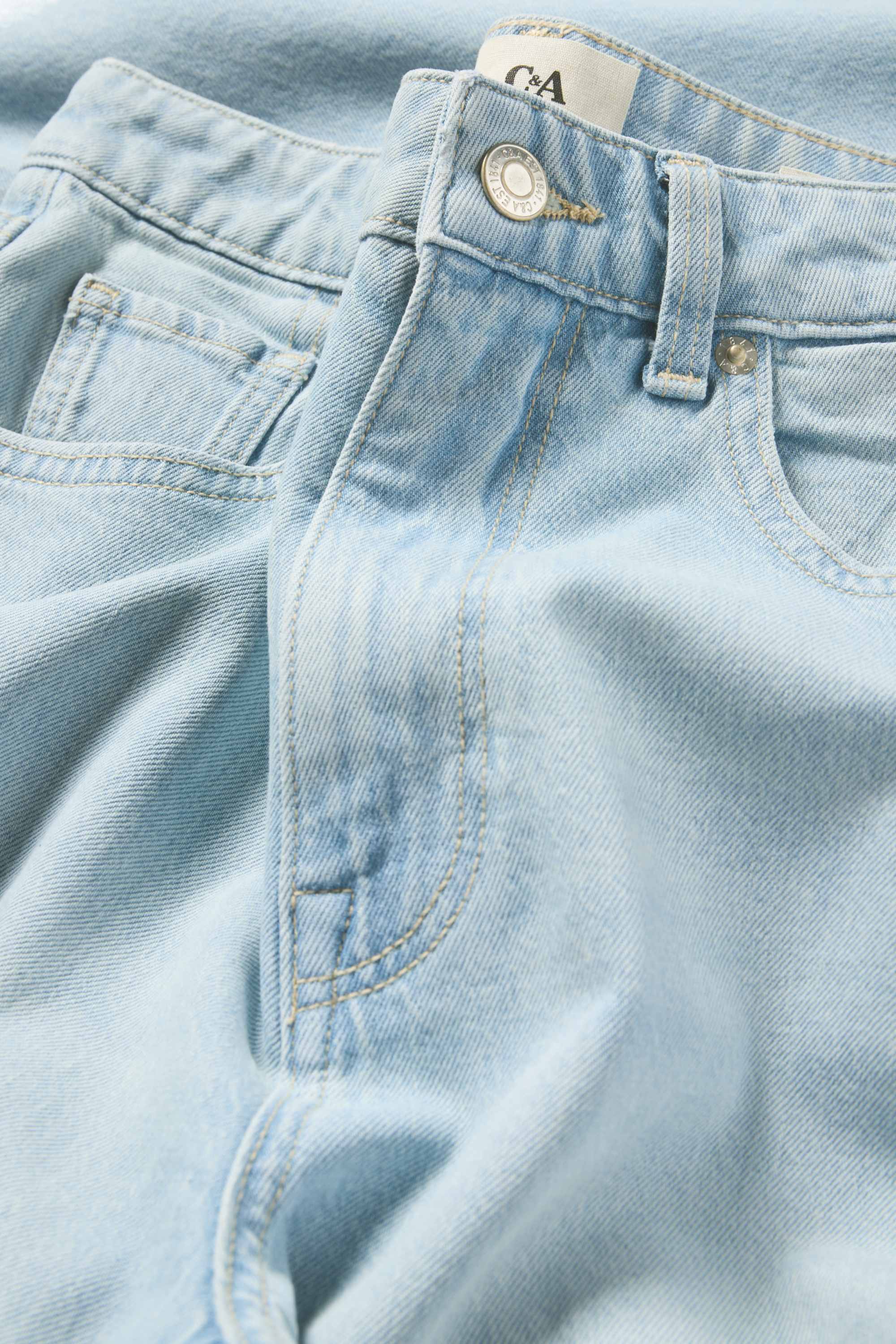 Wide leg jeans - high waist denim-light blue