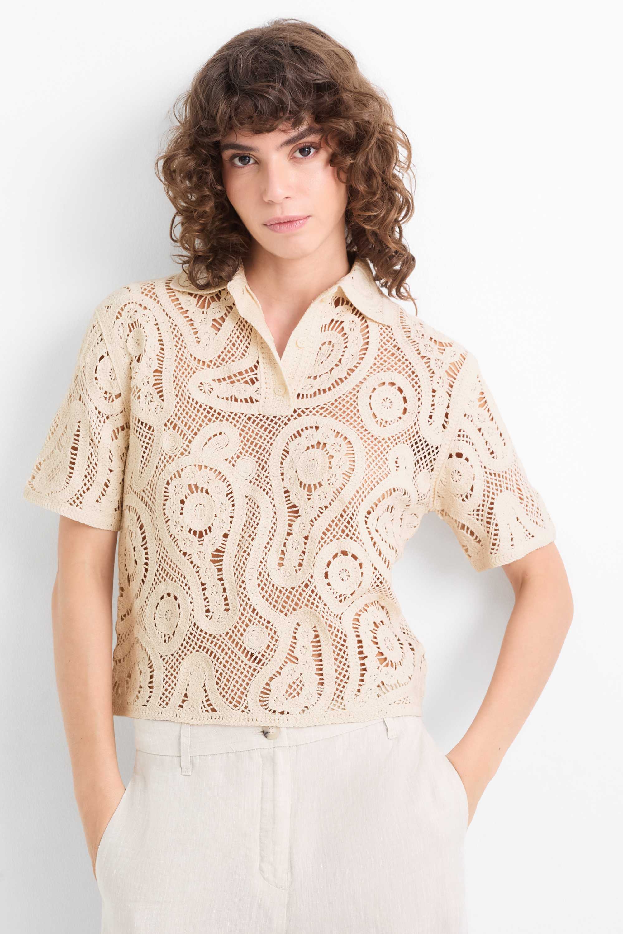 Crocheted jumper cremewhite