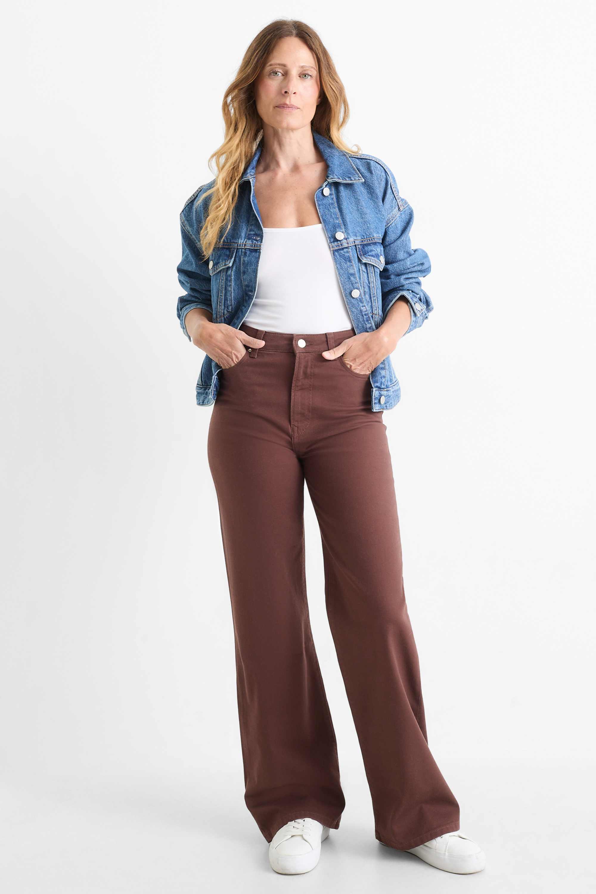 Cloth trousers - high waist - wide leg brown