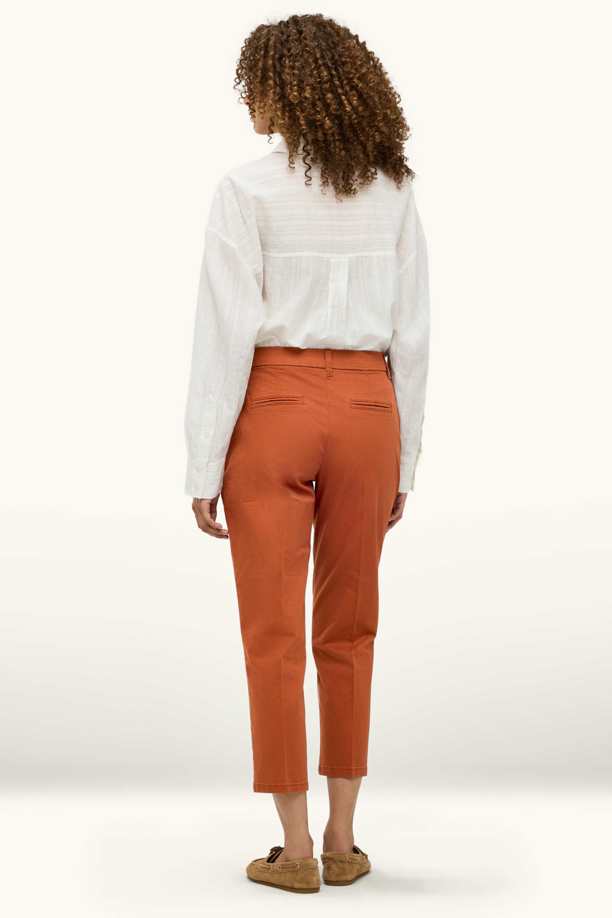 Cloth trousers - mid-rise waist - tapered fit brown