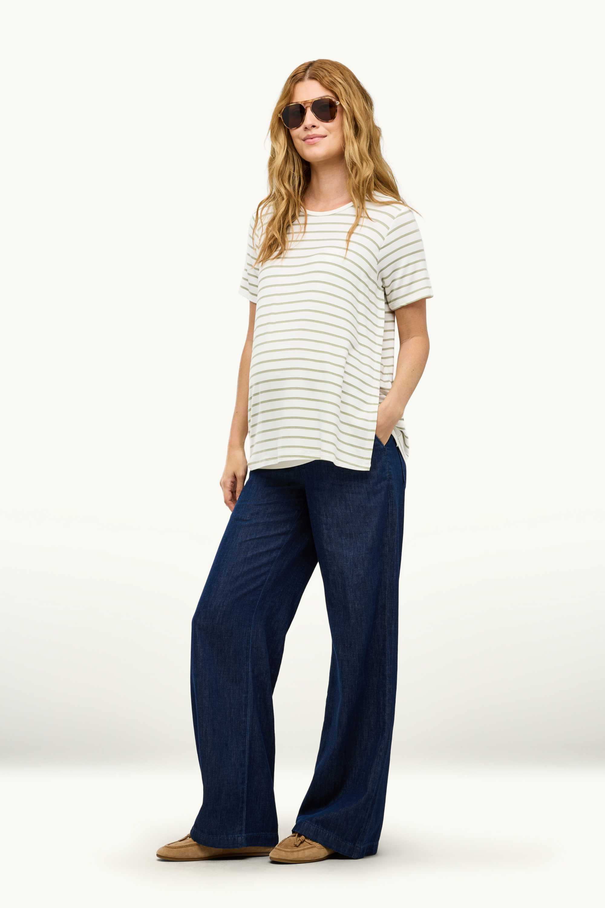Nursing T-shirt - striped white