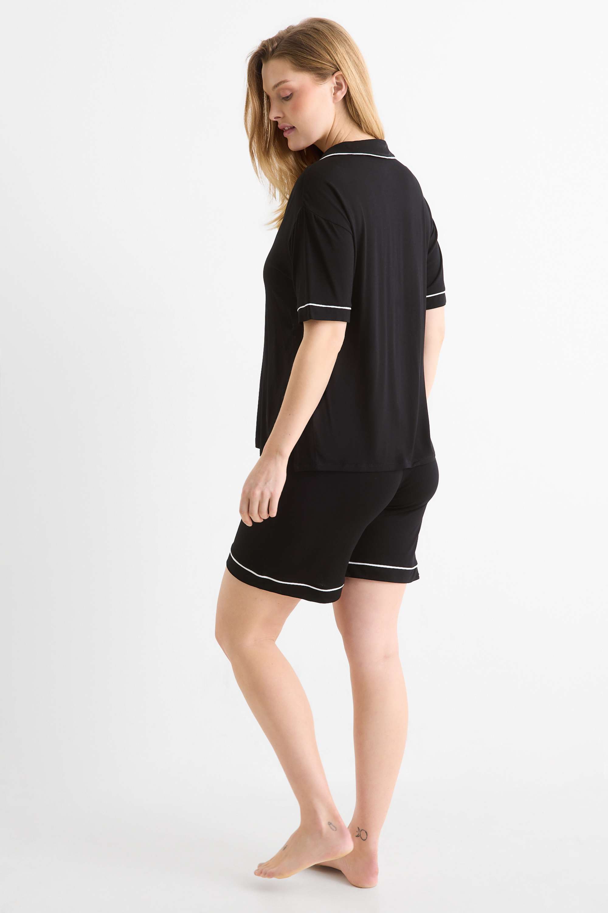 Short viscose maternity pyjamas black