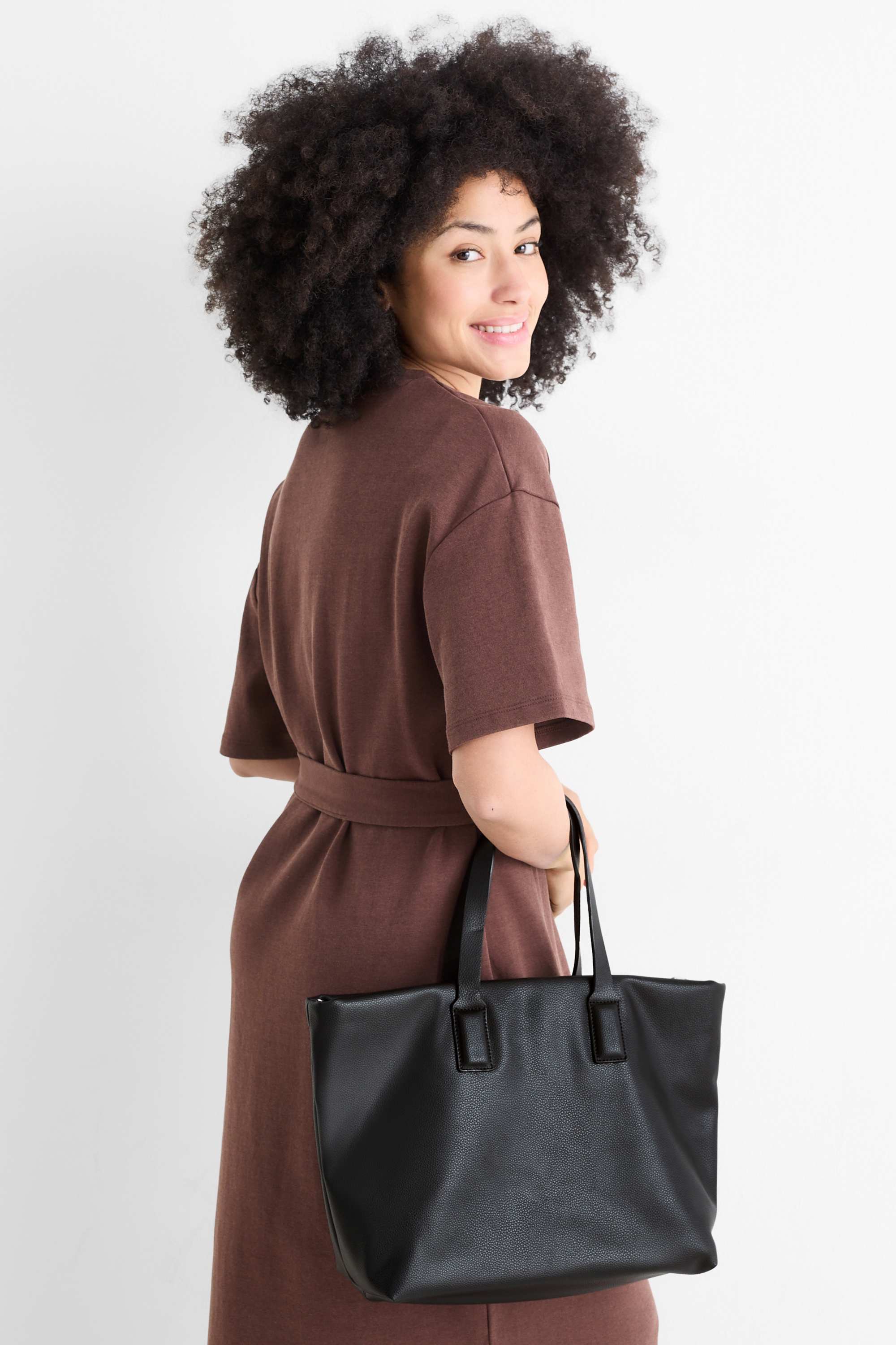 Large shopper with detachable bag strap - faux leather black