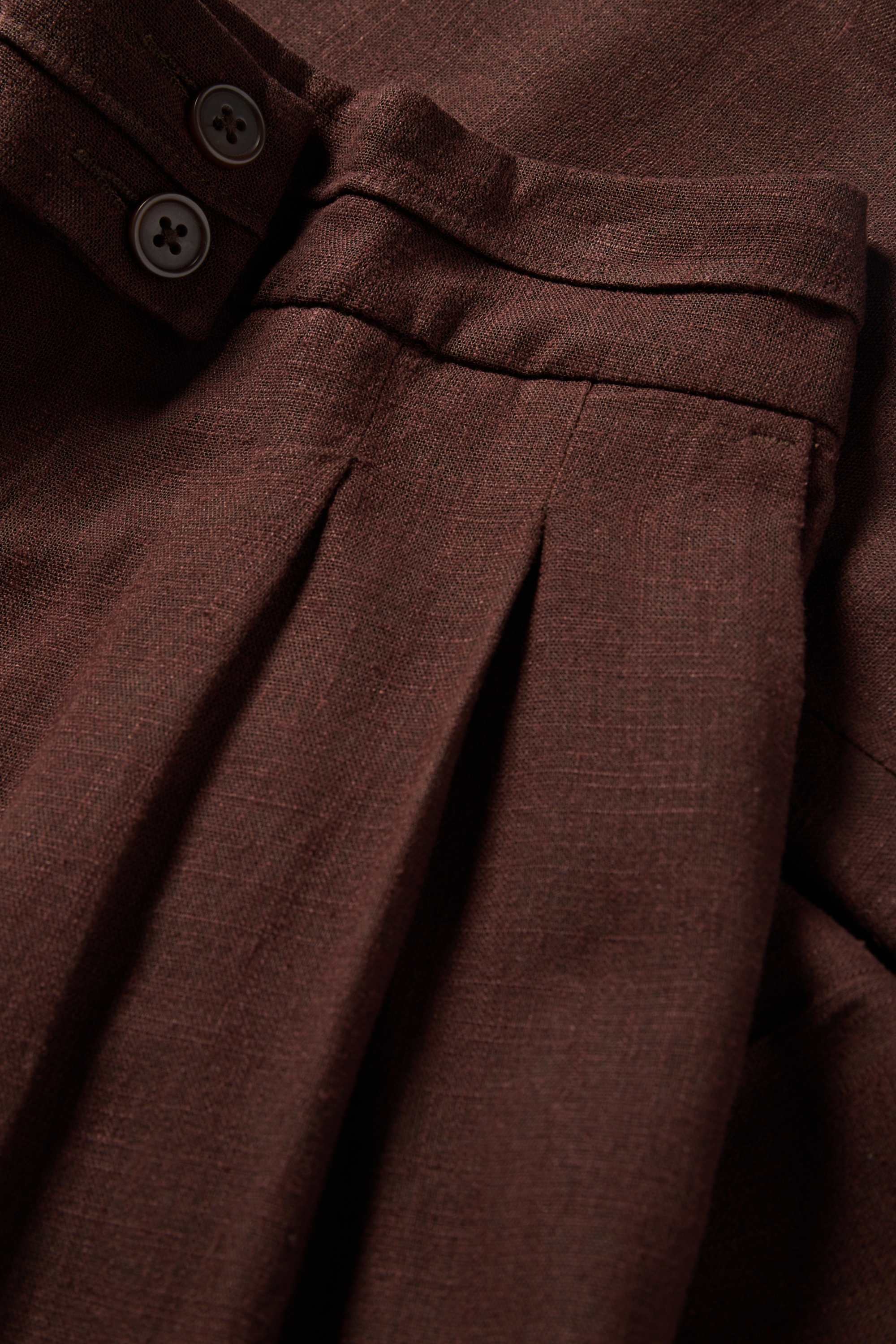 Cloth trousers with linen content - mid-rise waist - loose fit dark brown