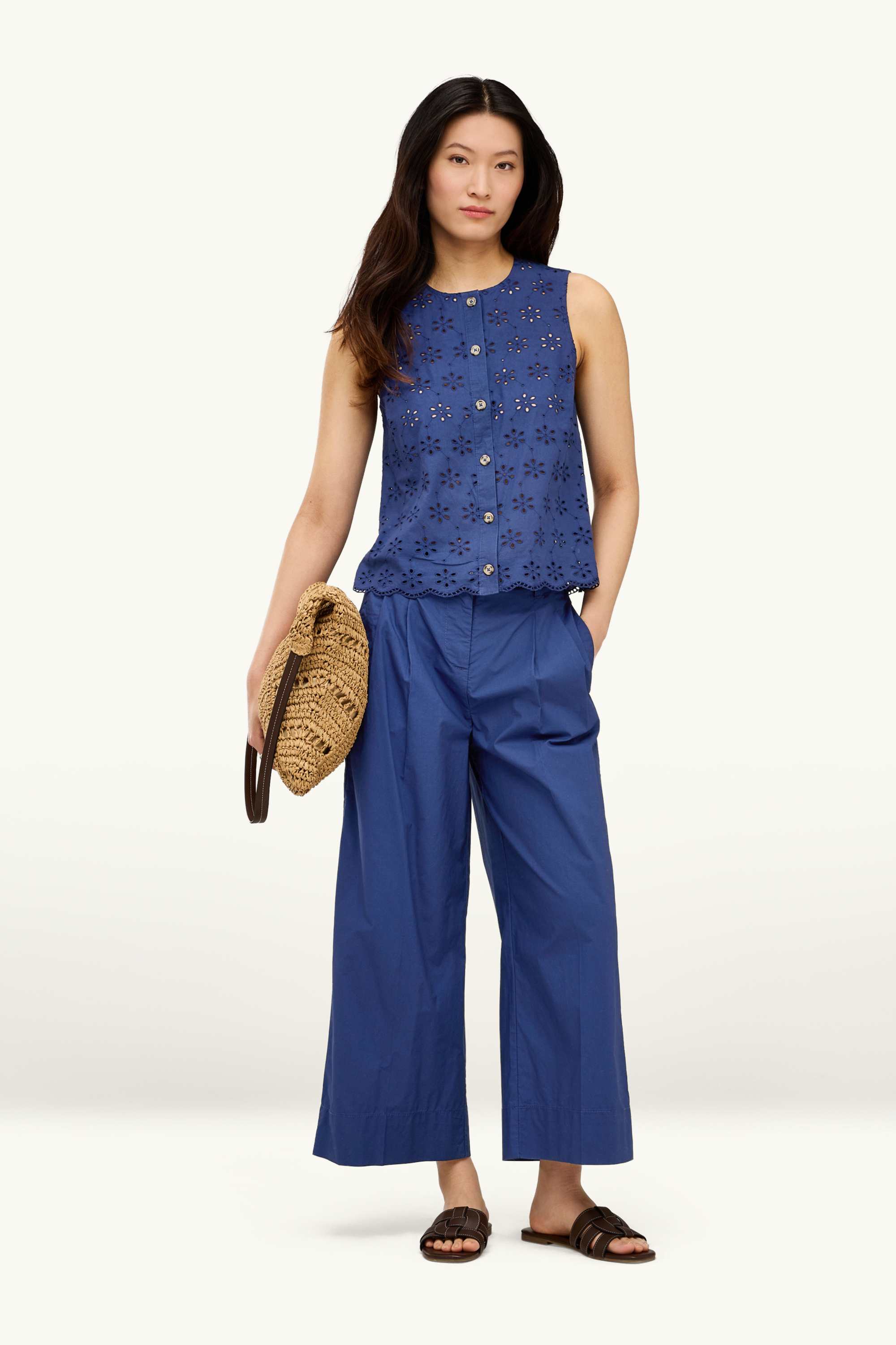 Cropped cloth trousers with belt - high waist - wide leg blue