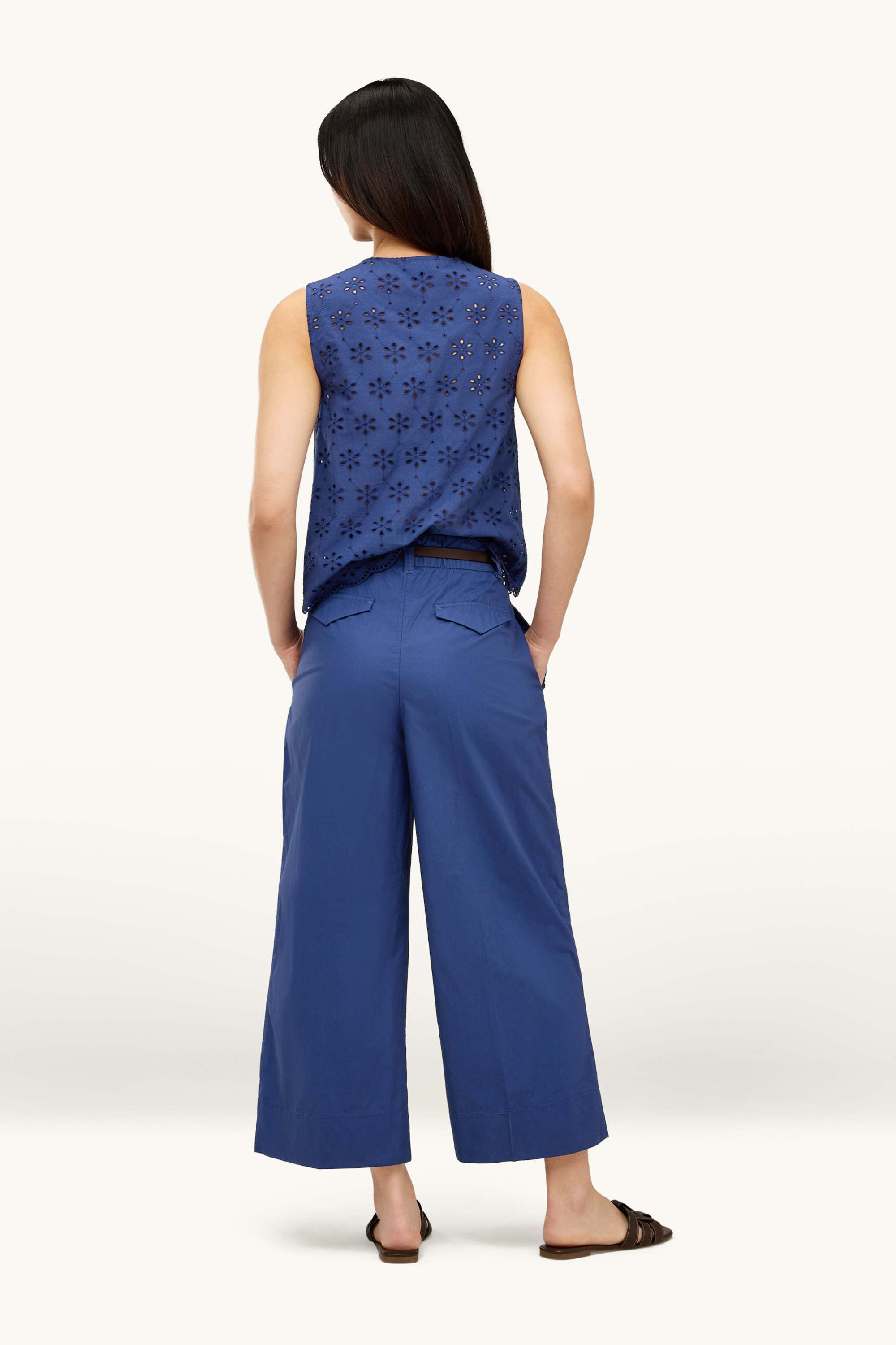 Cropped cloth trousers with belt - high waist - wide leg blue