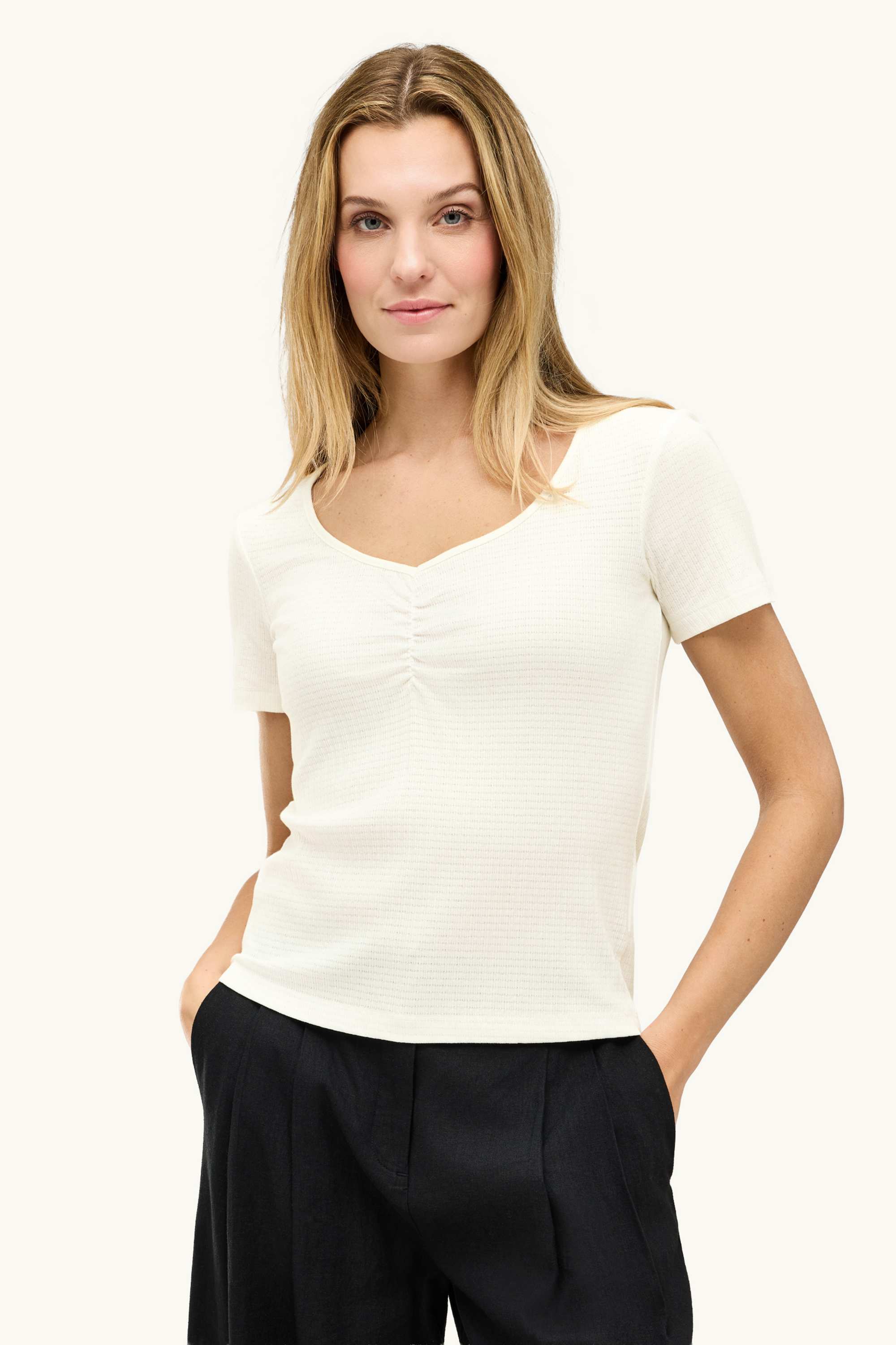 V-neck T-shirt - ribbed white