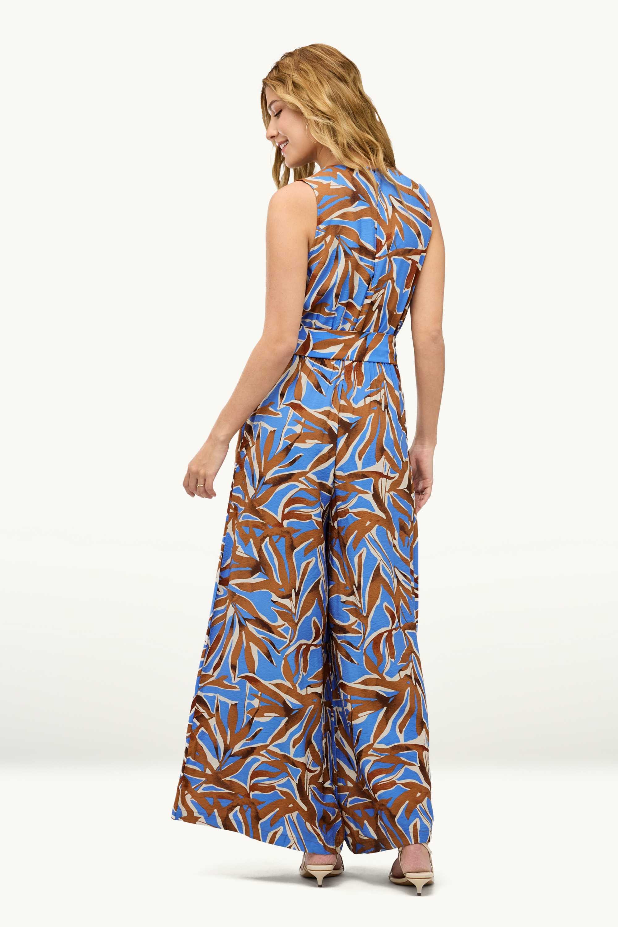 Jumpsuit with belt - patterned brown / blue
