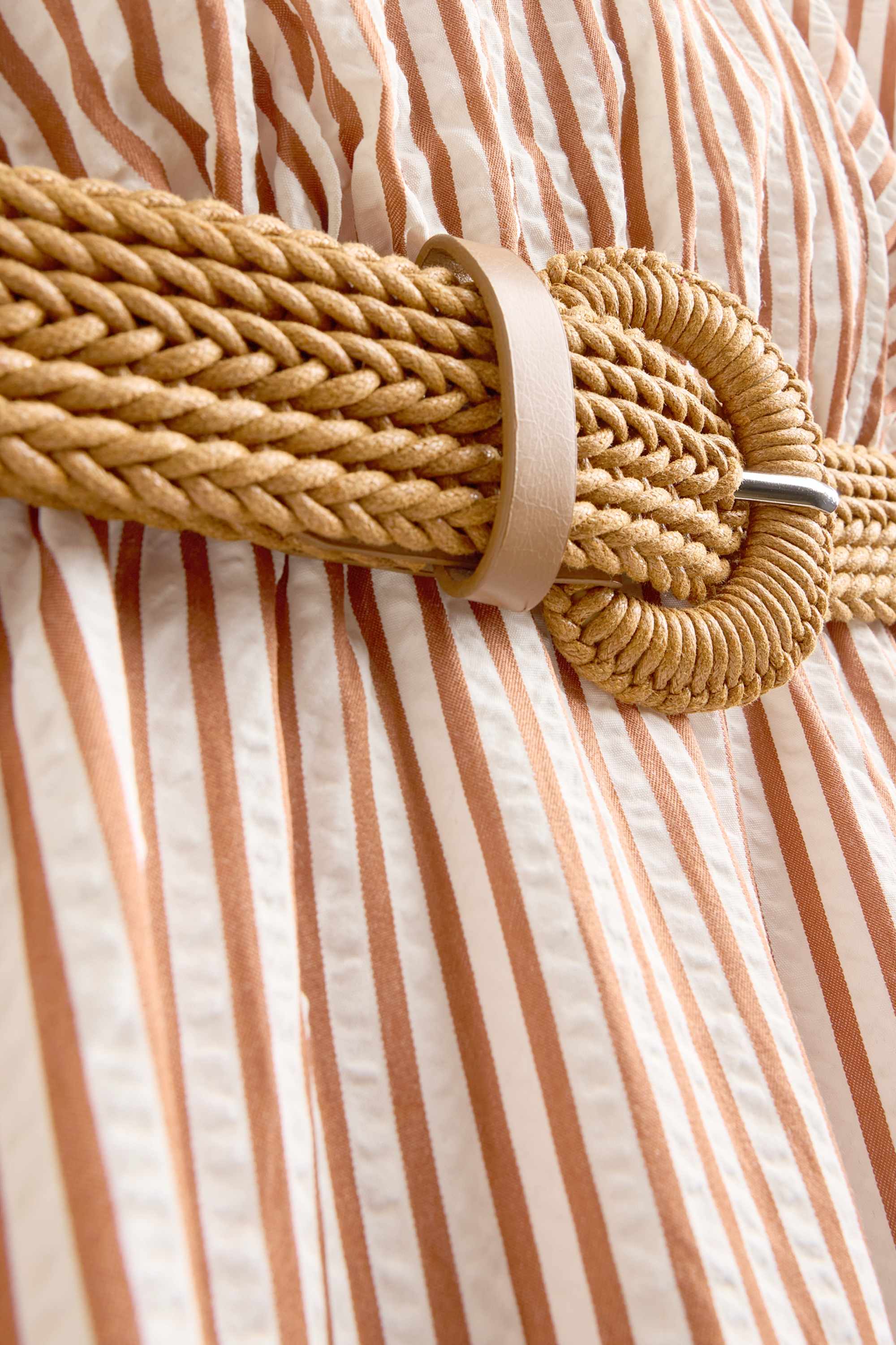 Dress with belt and V-neck - striped light brown