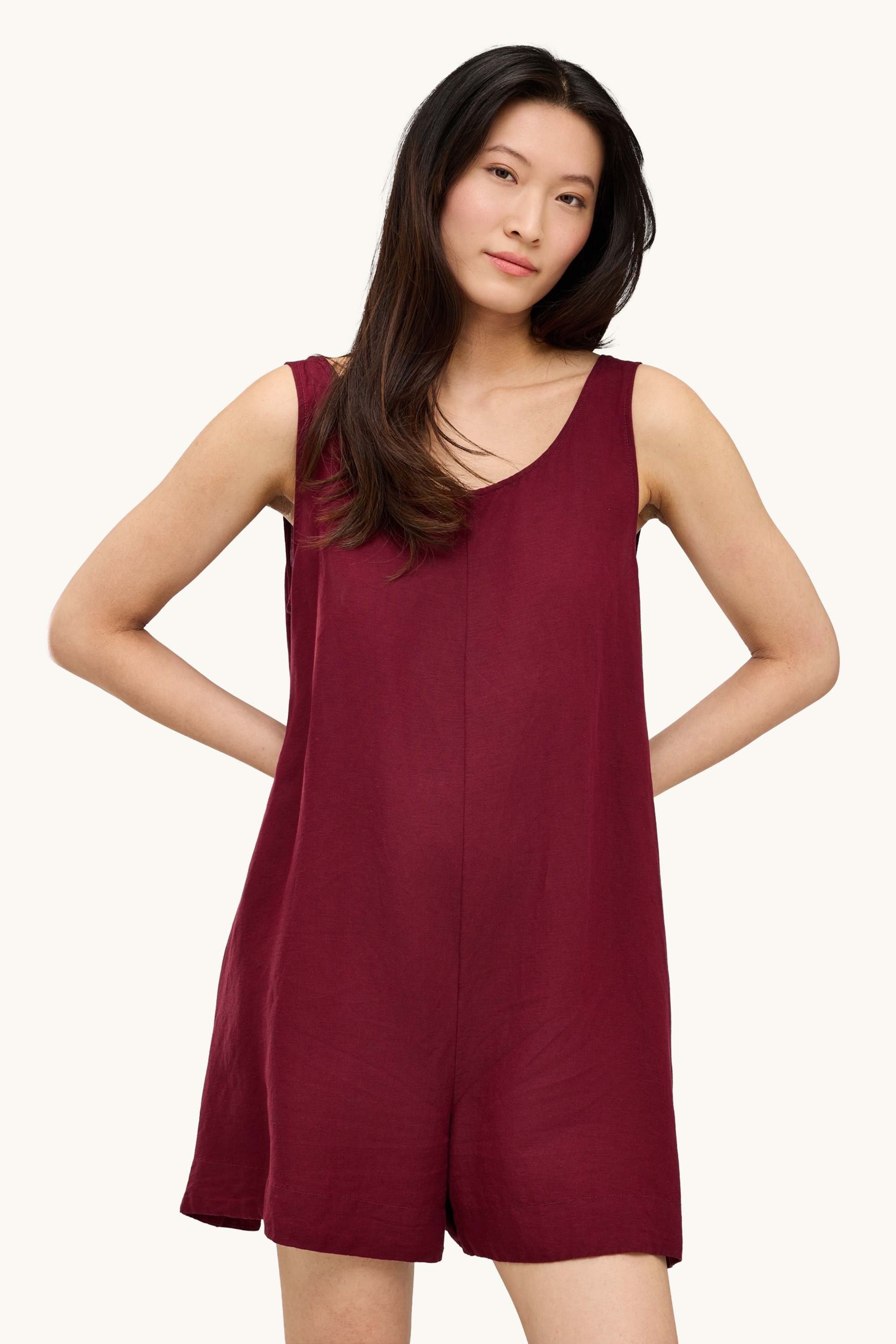 Playsuit - linen blend dark red