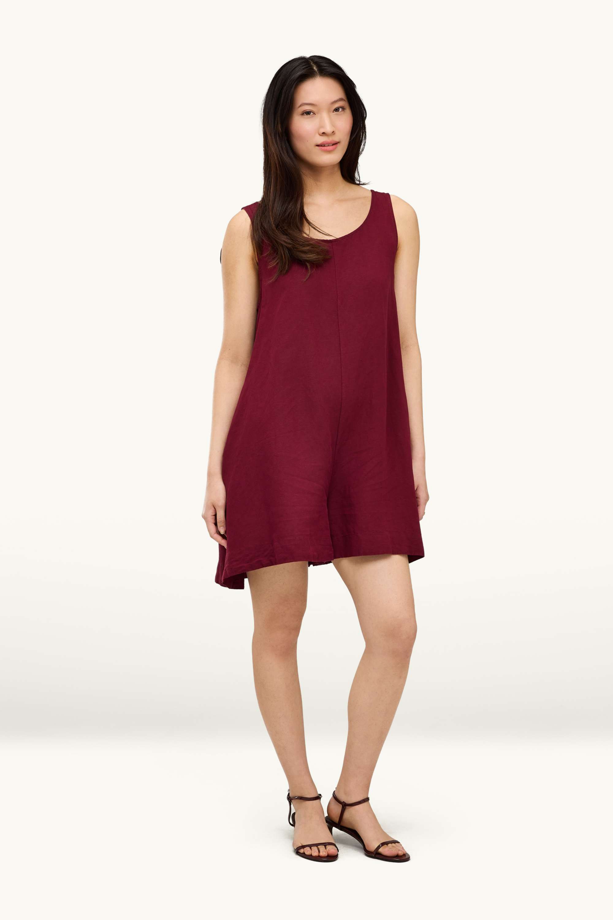 Playsuit - linen blend dark red