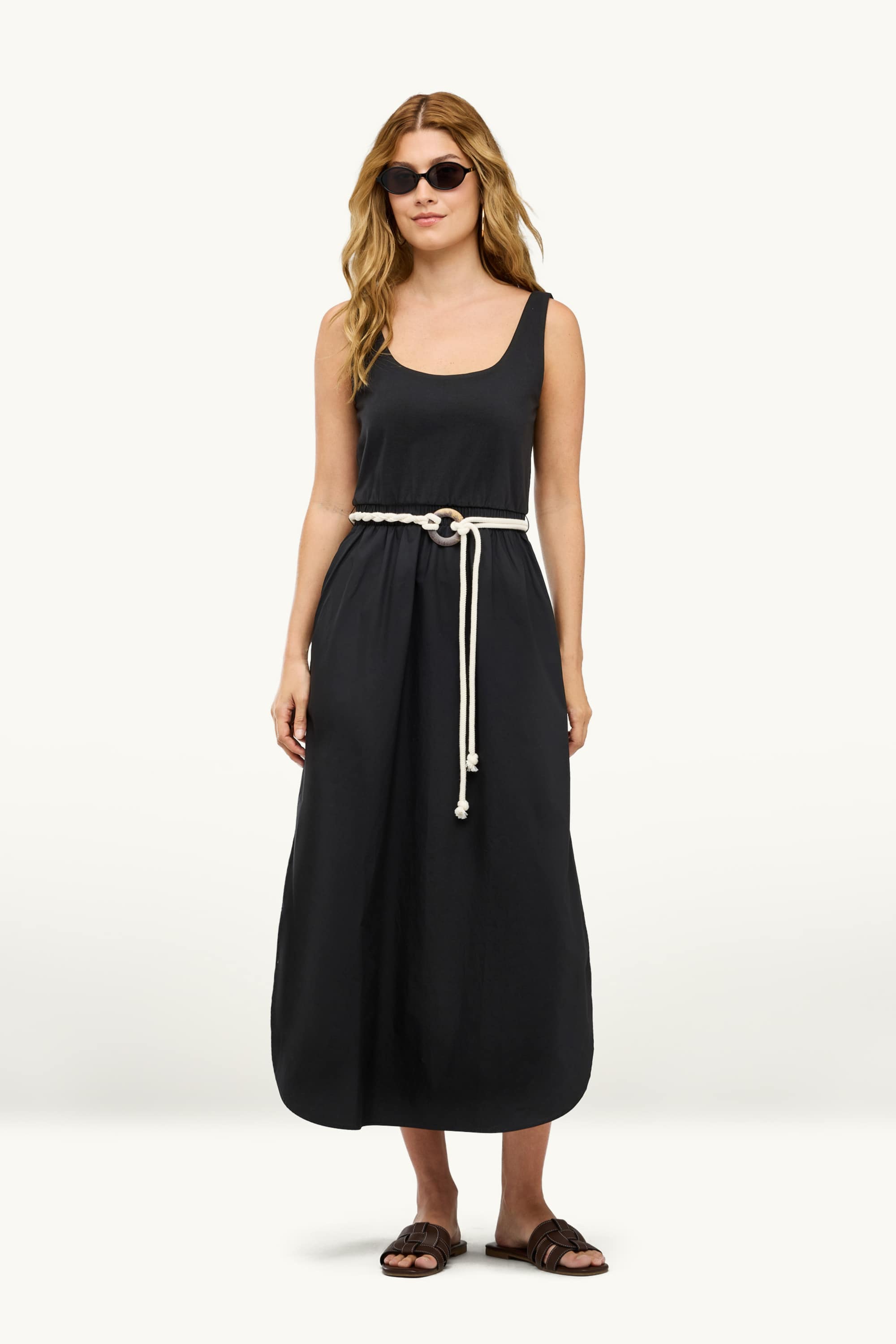 Fit & flare dress black