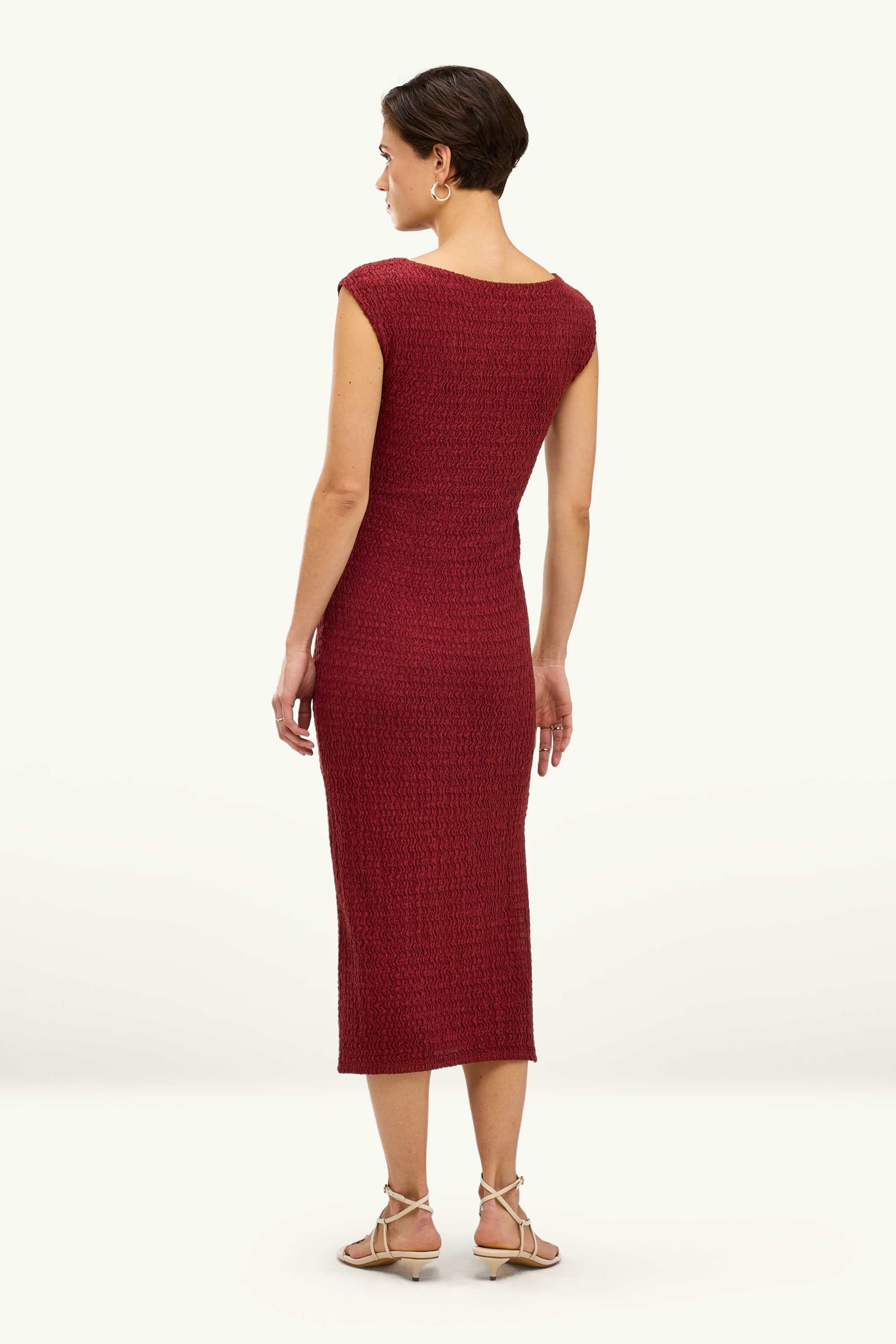 Bodycon dress - textured dark red